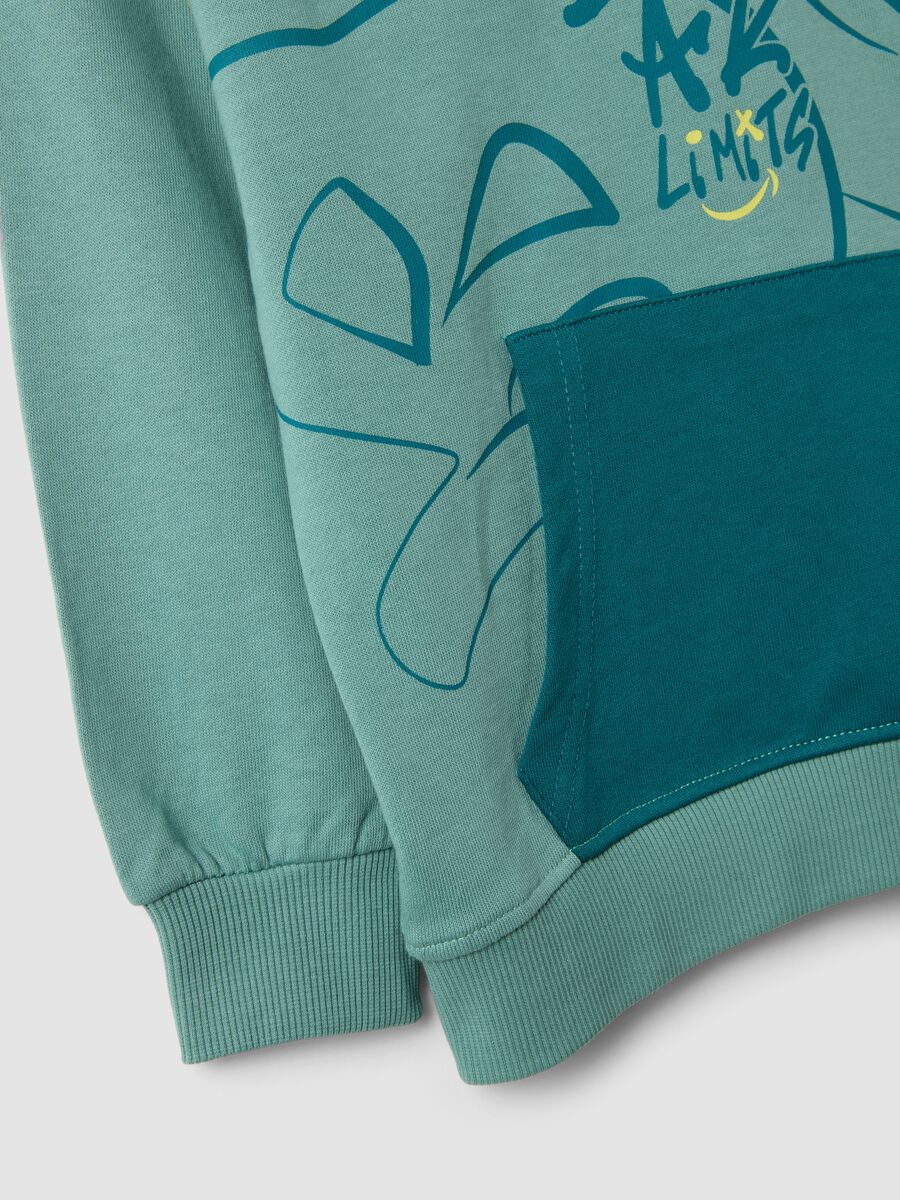 Green oversized pure cotton hoodie for boys_3