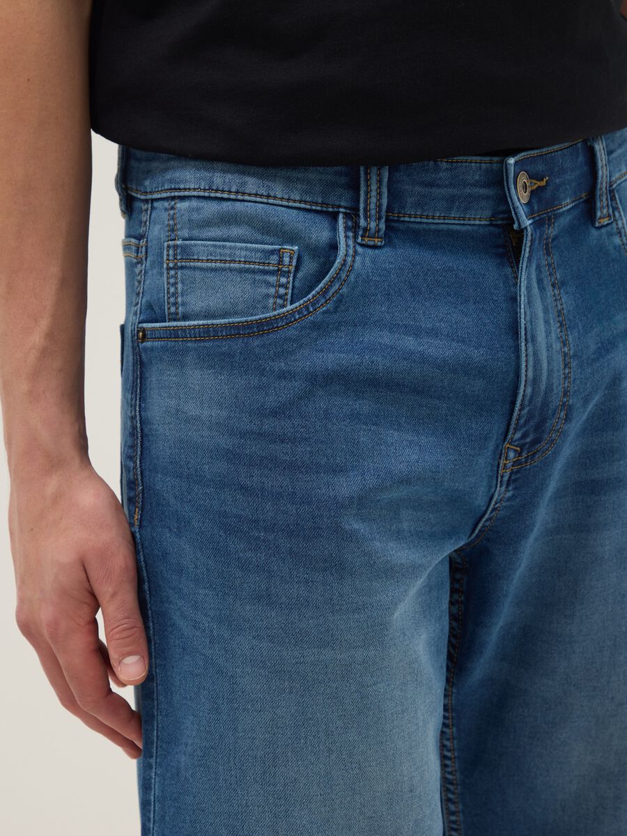 Blue stretch cotton-blend denim shorts, regular fit_3
