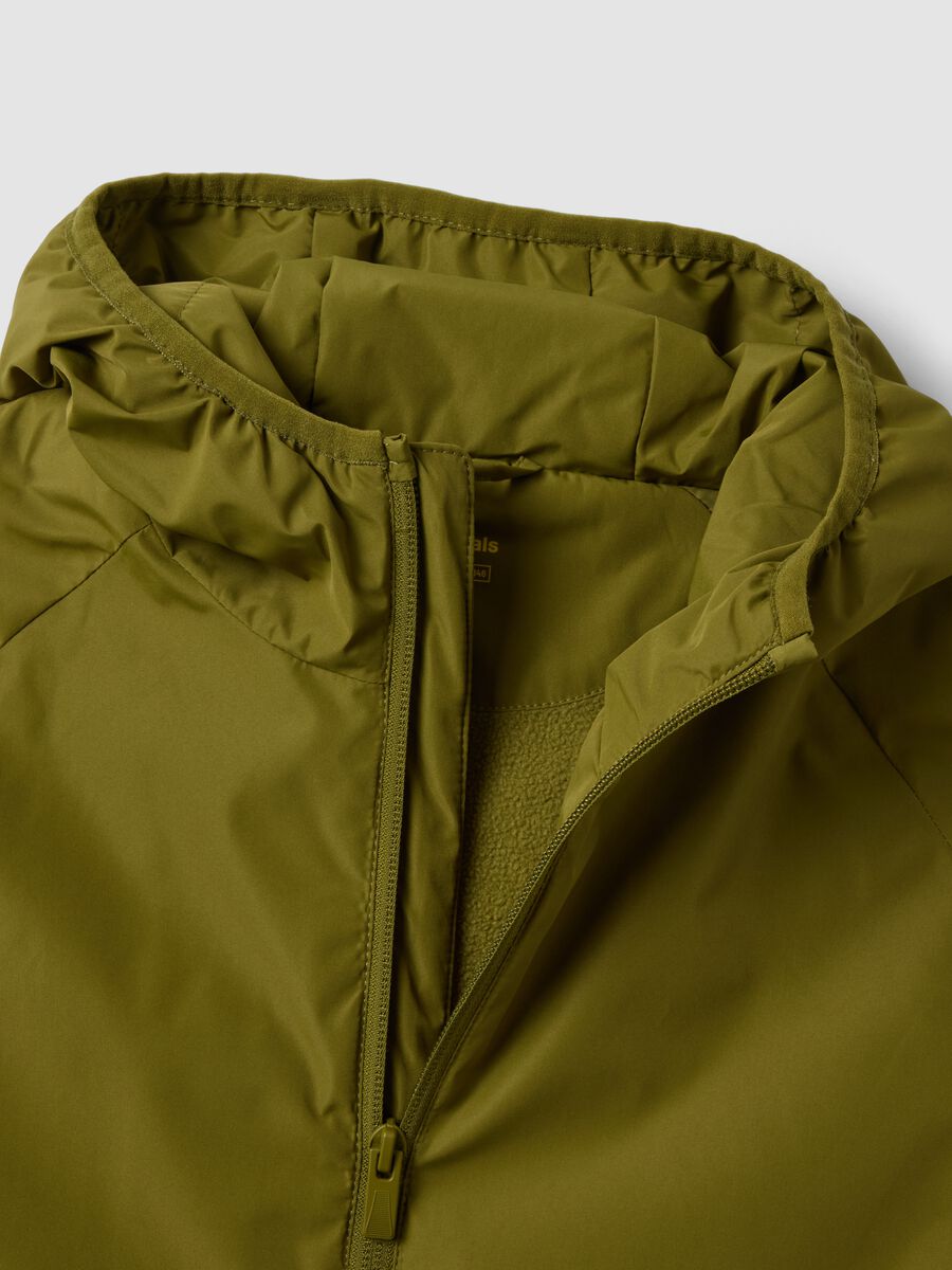 Green hooded rain jacket with zip for boys_2