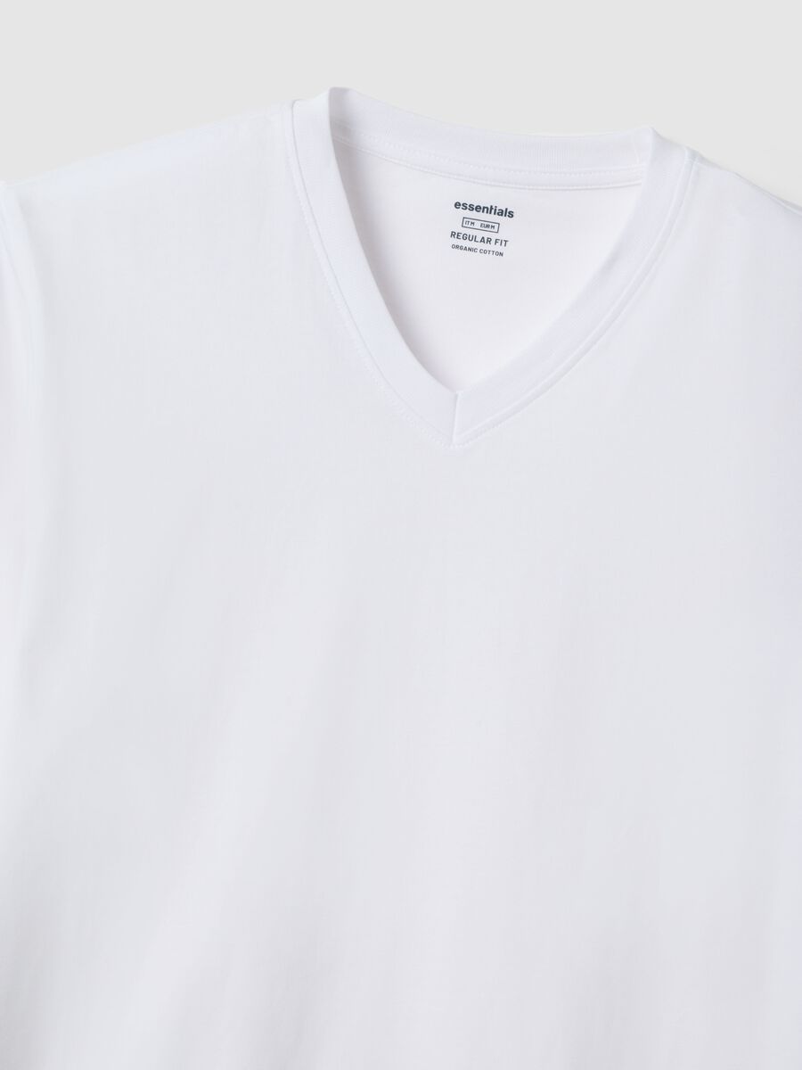 White pure cotton V-neck regular fit T-shirt_5