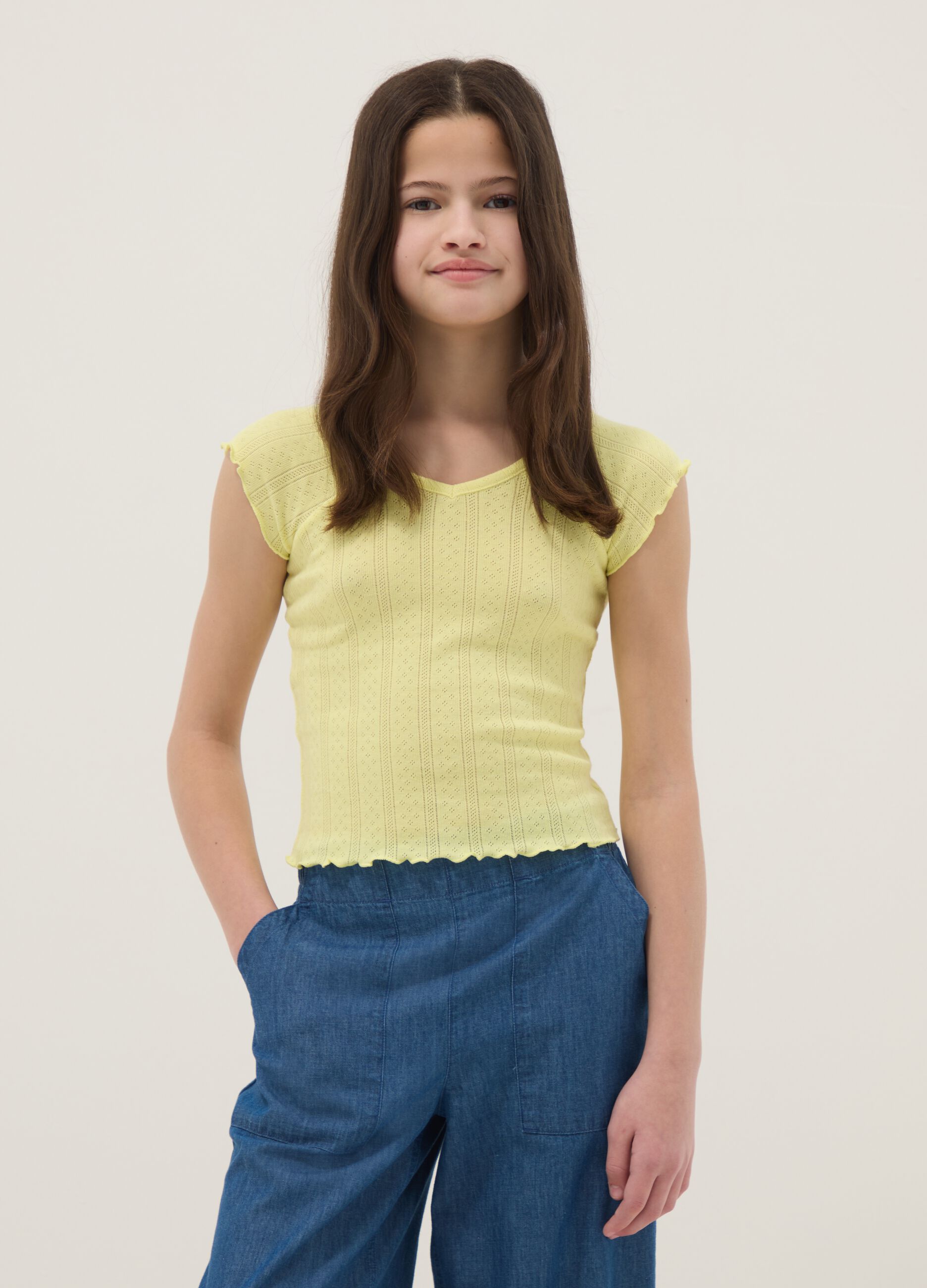 Yellow girls' cotton blend fitted V-neck t-shirt