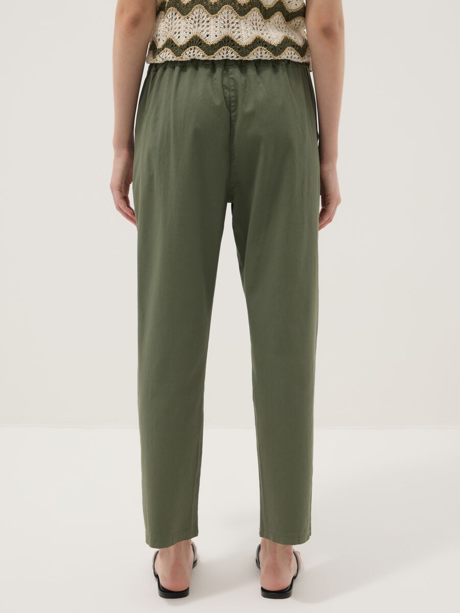 Green stretch cotton trousers_2