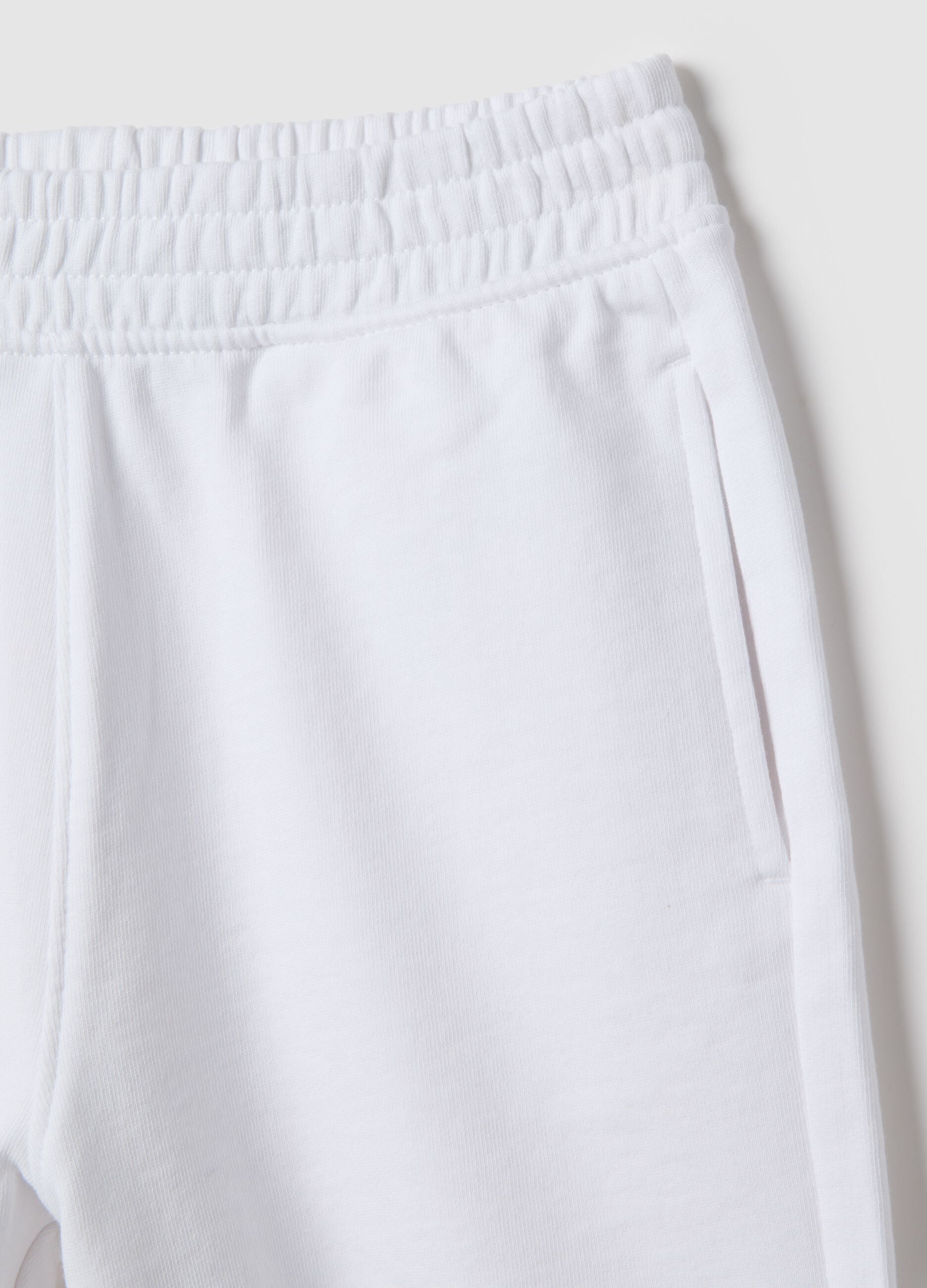 Boys' regular fit white pure cotton short jogger trousers