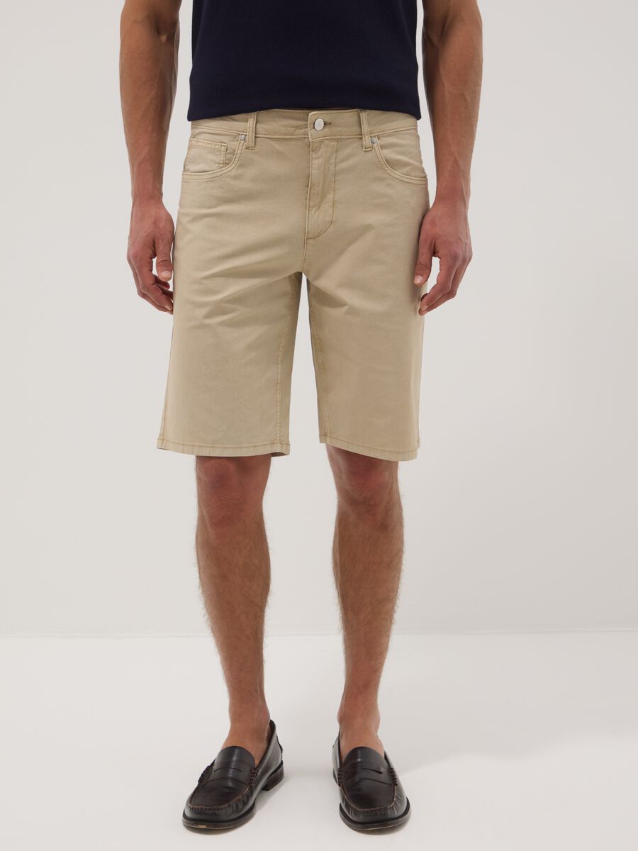 Beige stretch-cotton Bermuda shorts, regular fit_1