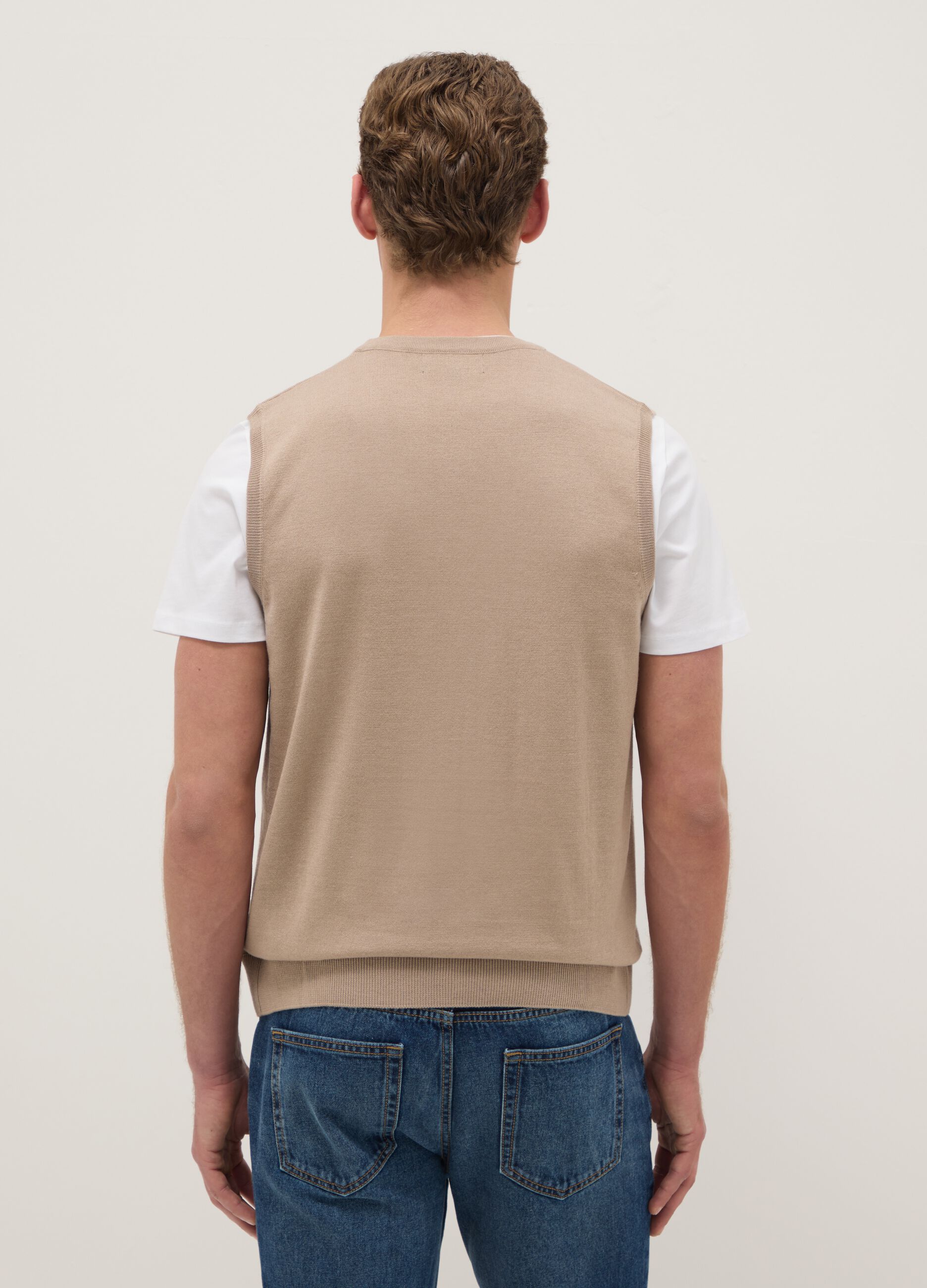 Beige deep V cotton-blend waistcoat with regular fit and buttons