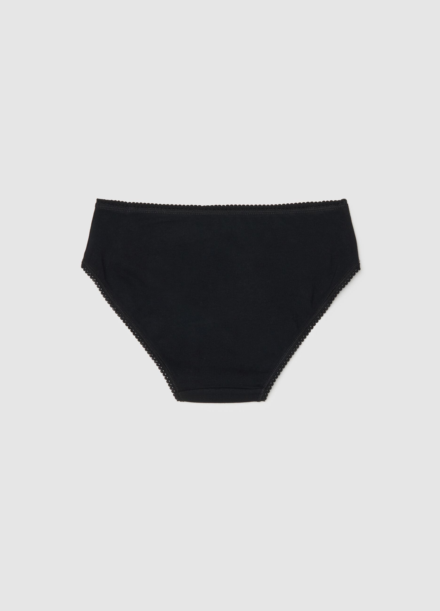 Girl's black cotton stretch regular fit panties