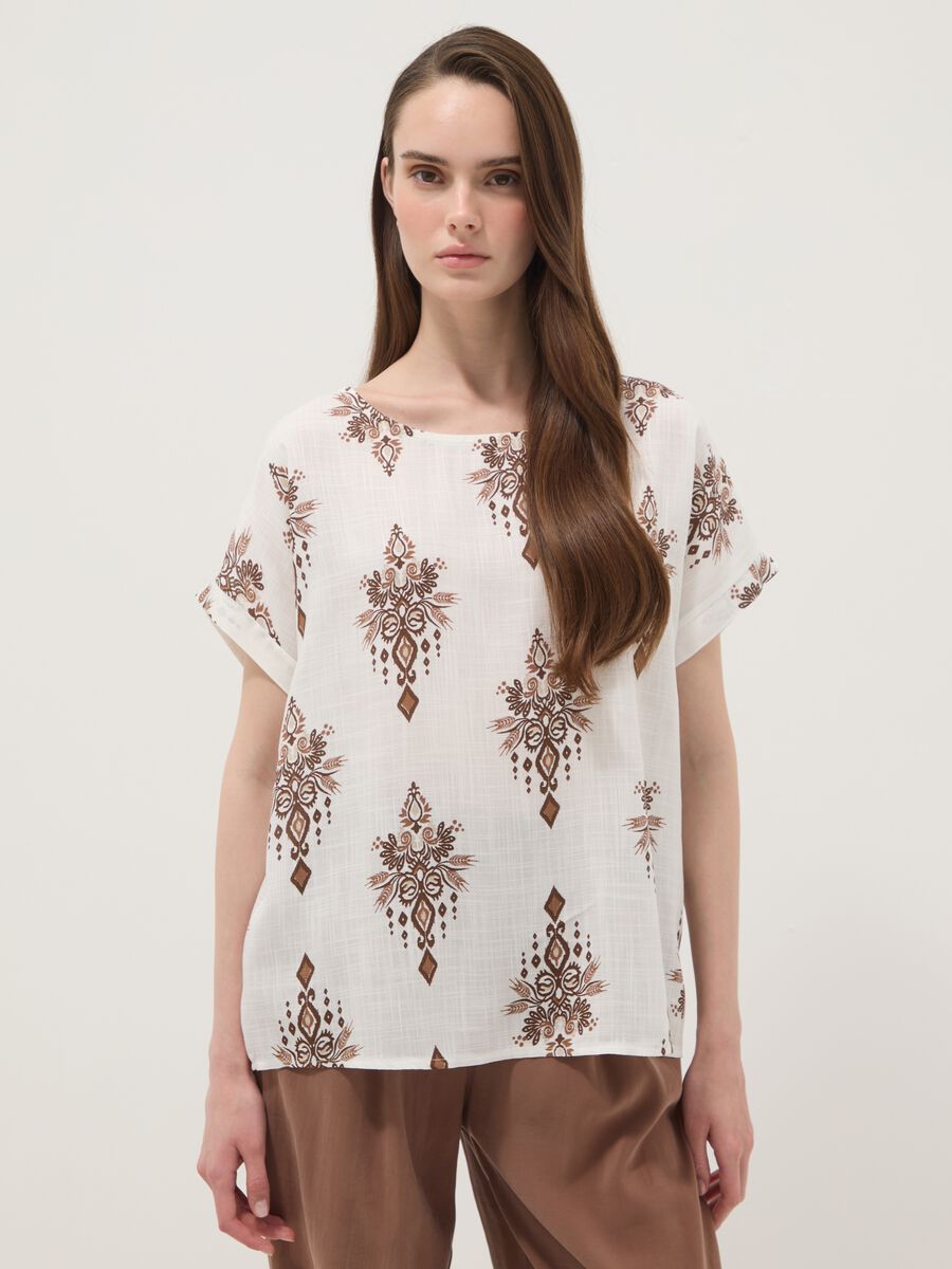 White pure viscose blouse with brown print, regular fit_1