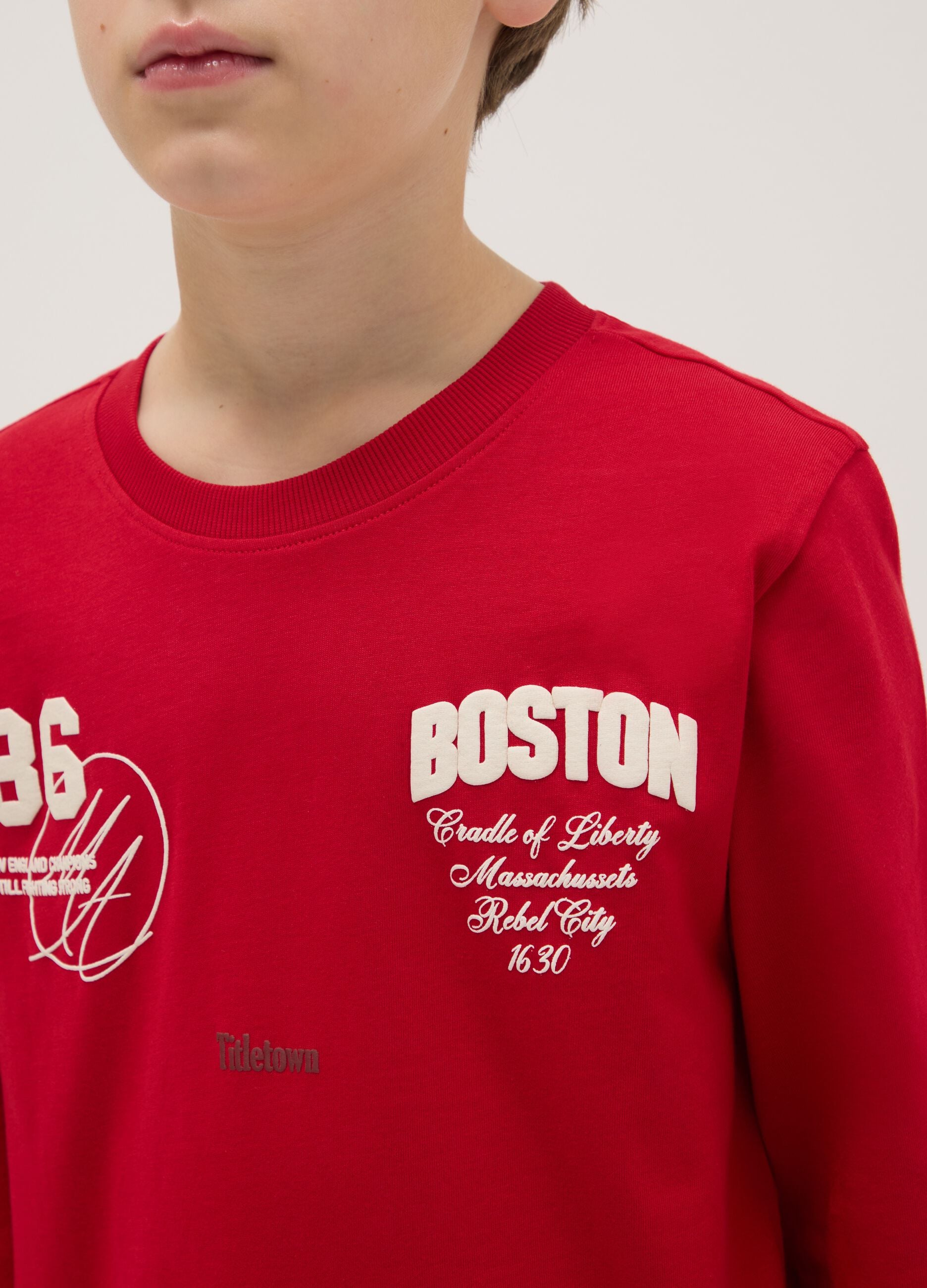 Red cotton regular fit t-shirt for boys