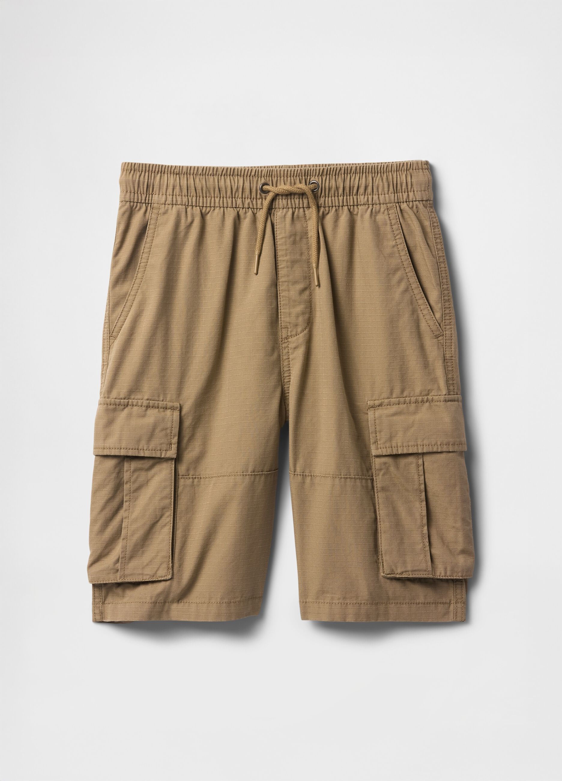 Khaki cargo Bermuda shorts