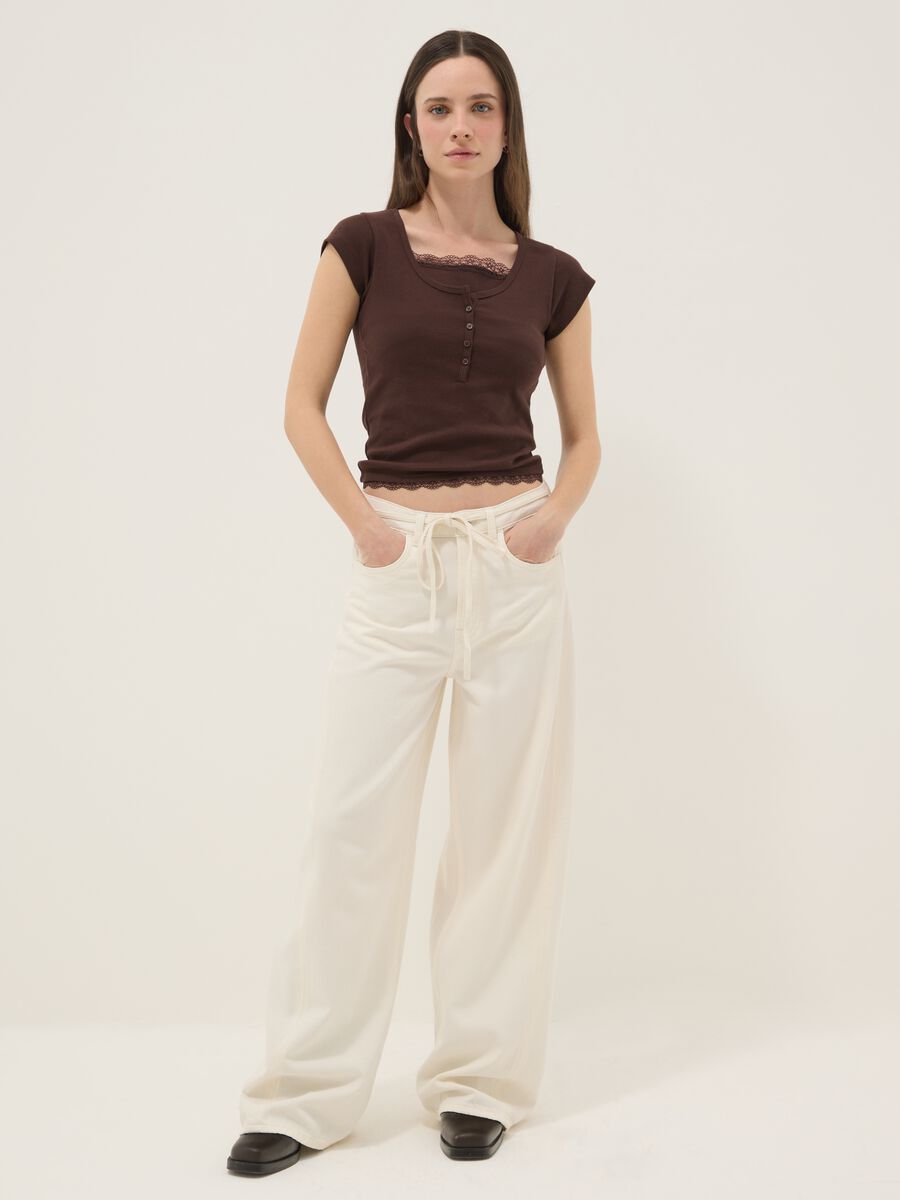 Brown regular fit cotton blend T-shirt with lace details_2