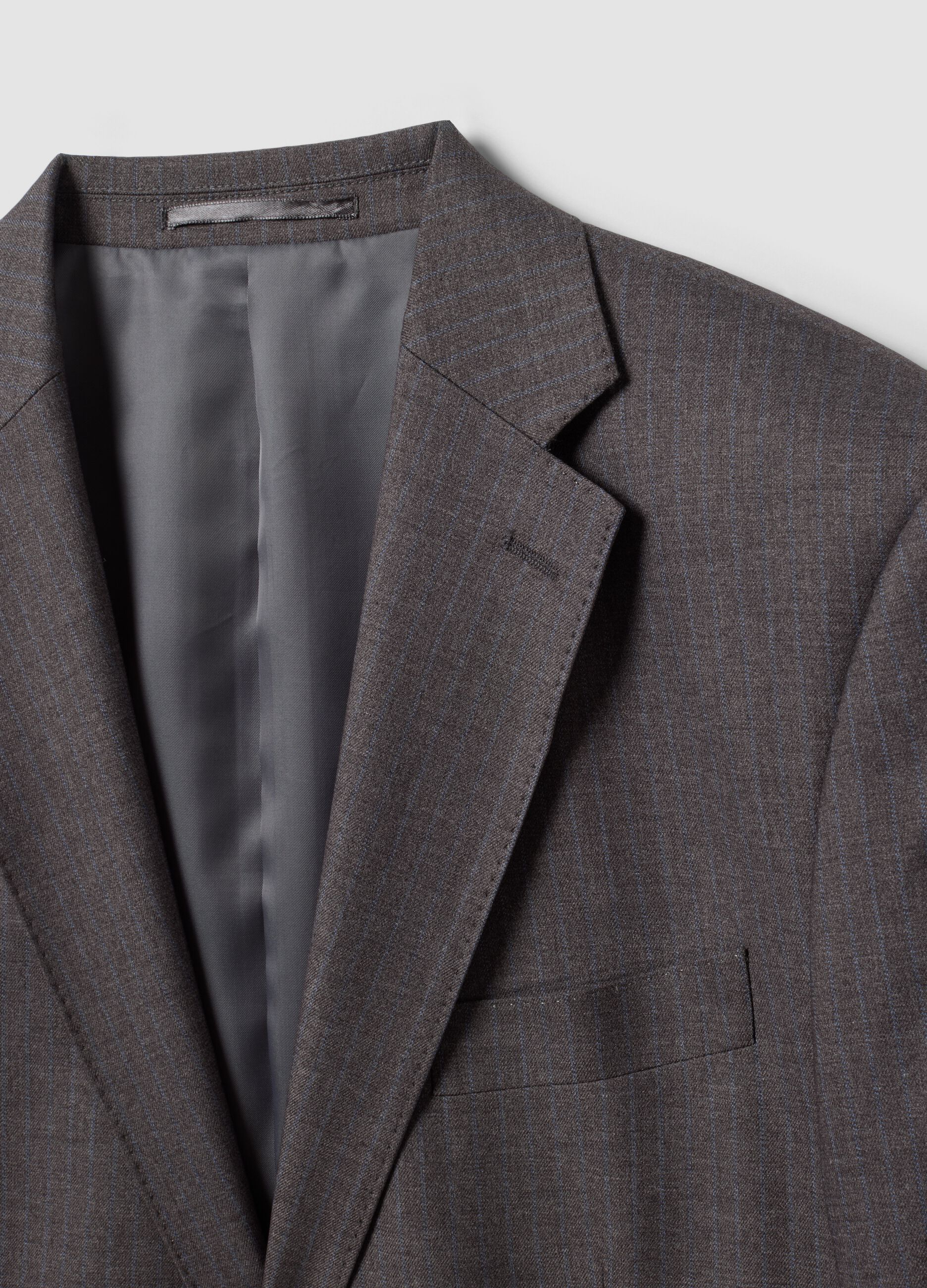 Grey stretch viscose suit with classic lapel