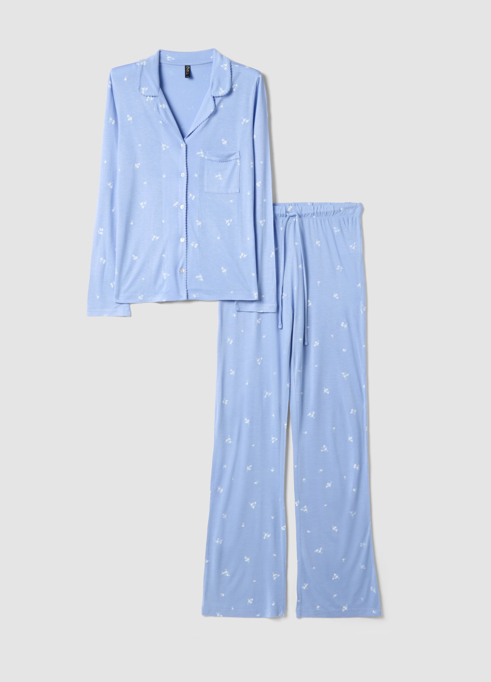 Blue viscose pyjamas in regular fit with floral pattern