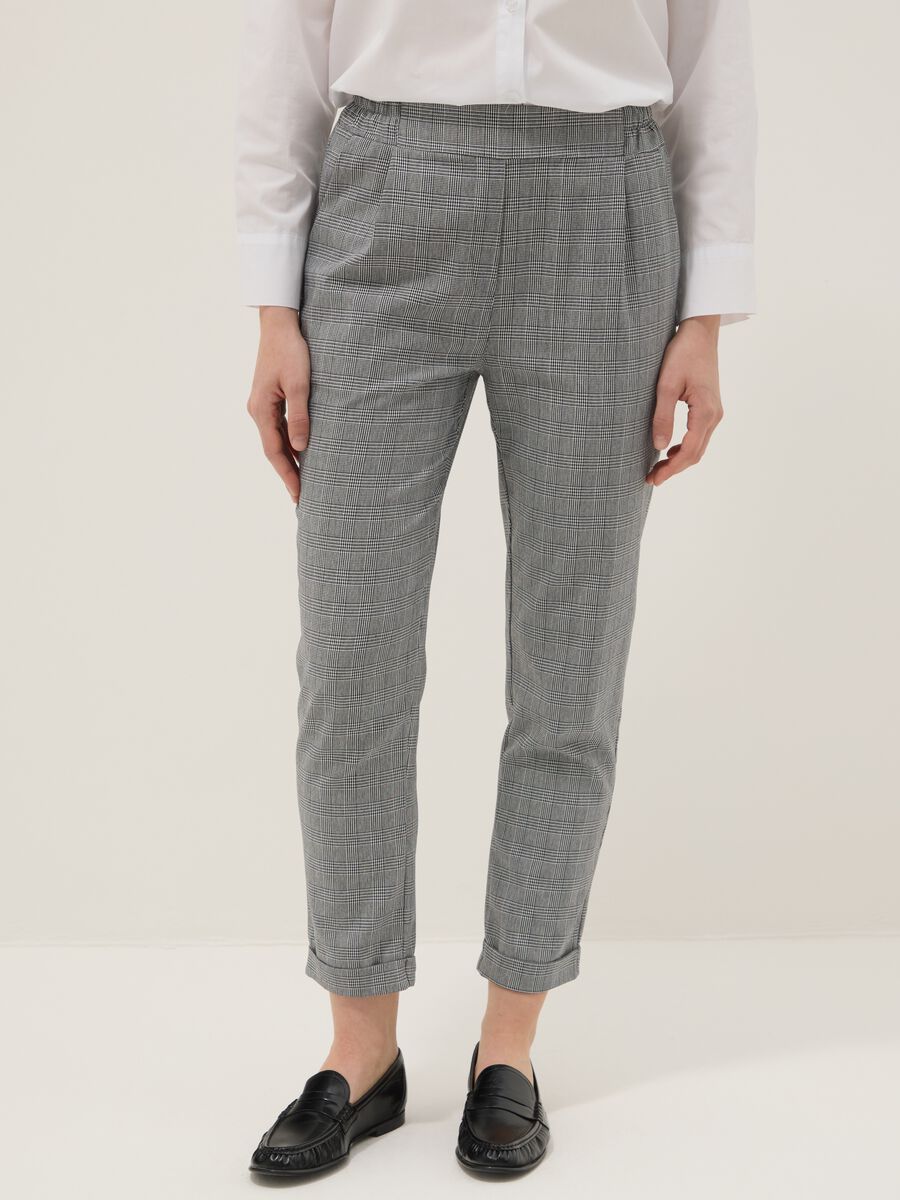 Grey checked regular-fit stretch cotton-blend trousers_1