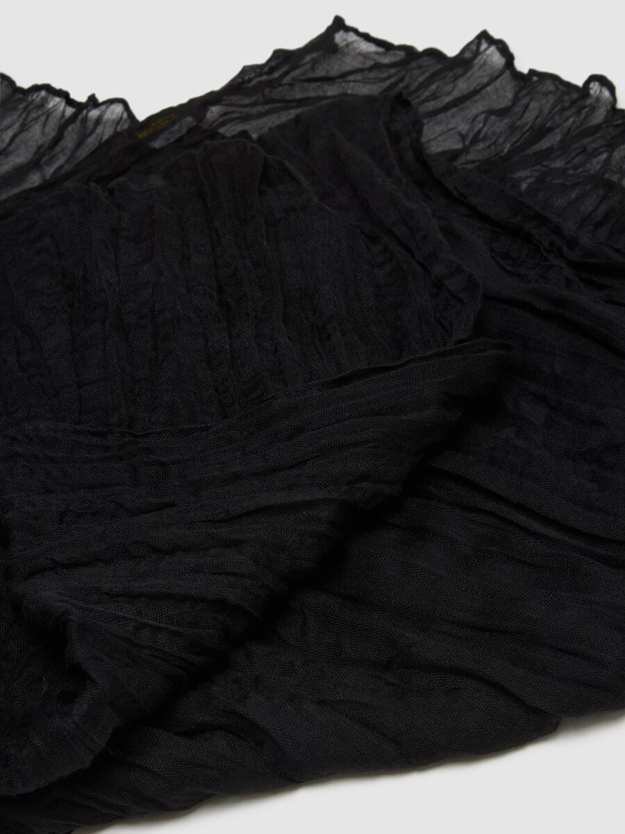 Regular fit lightweight black scarf_2