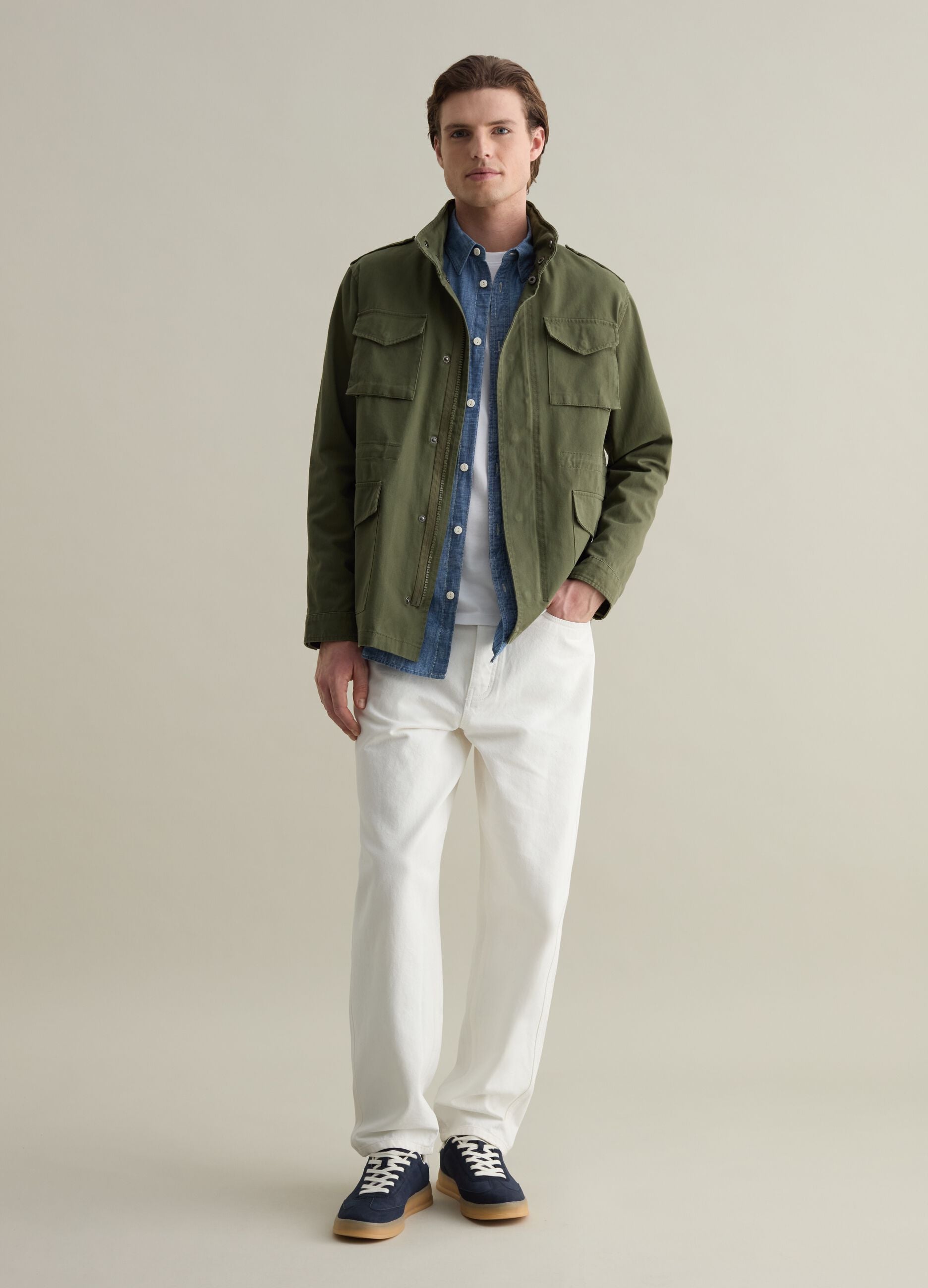 Short safari jacket with internal hood