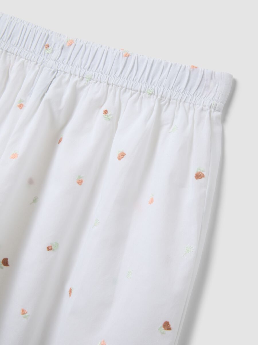 White pure cotton pyjama shorts with floral embroidery, regular fit_5