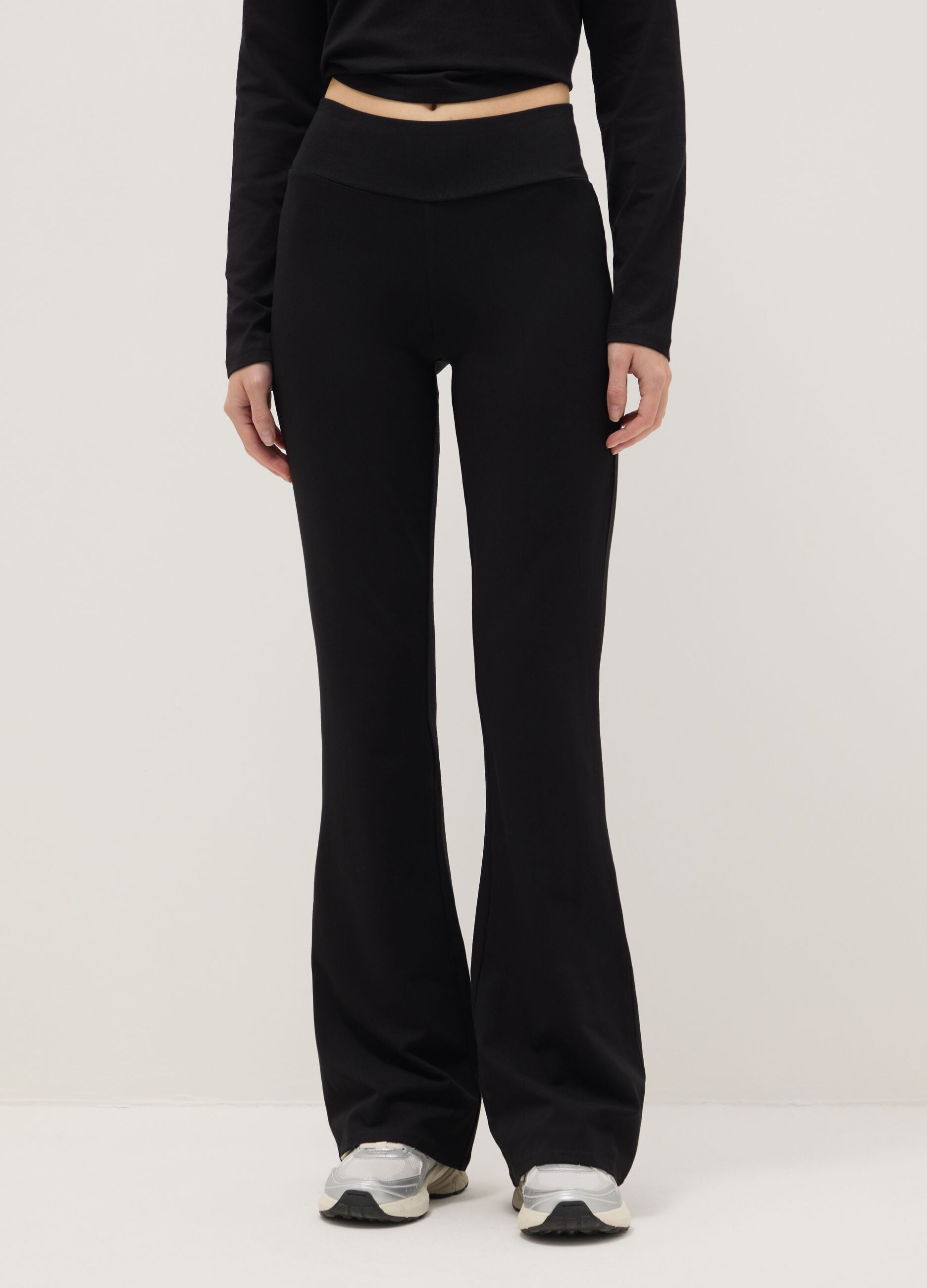 Black Flared Leggings in Stretch Cotton