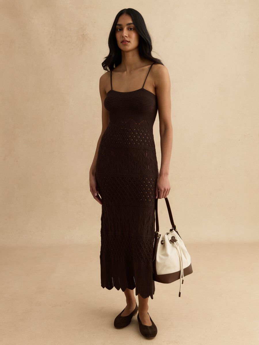 Brown pure cotton slim fit dress with knitted texture_1