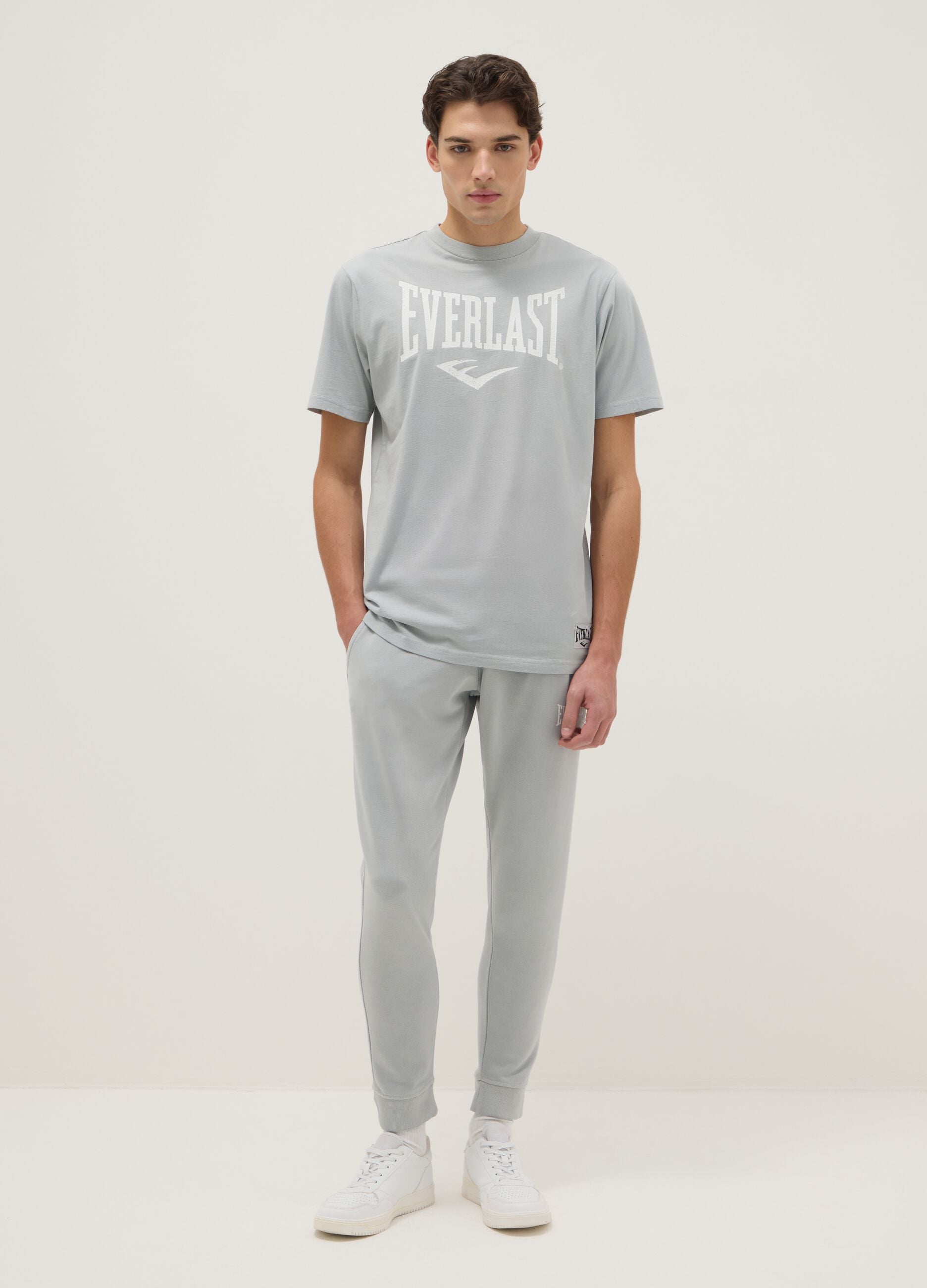 Grey pure cotton regular fit T-shirt with Everlast logo