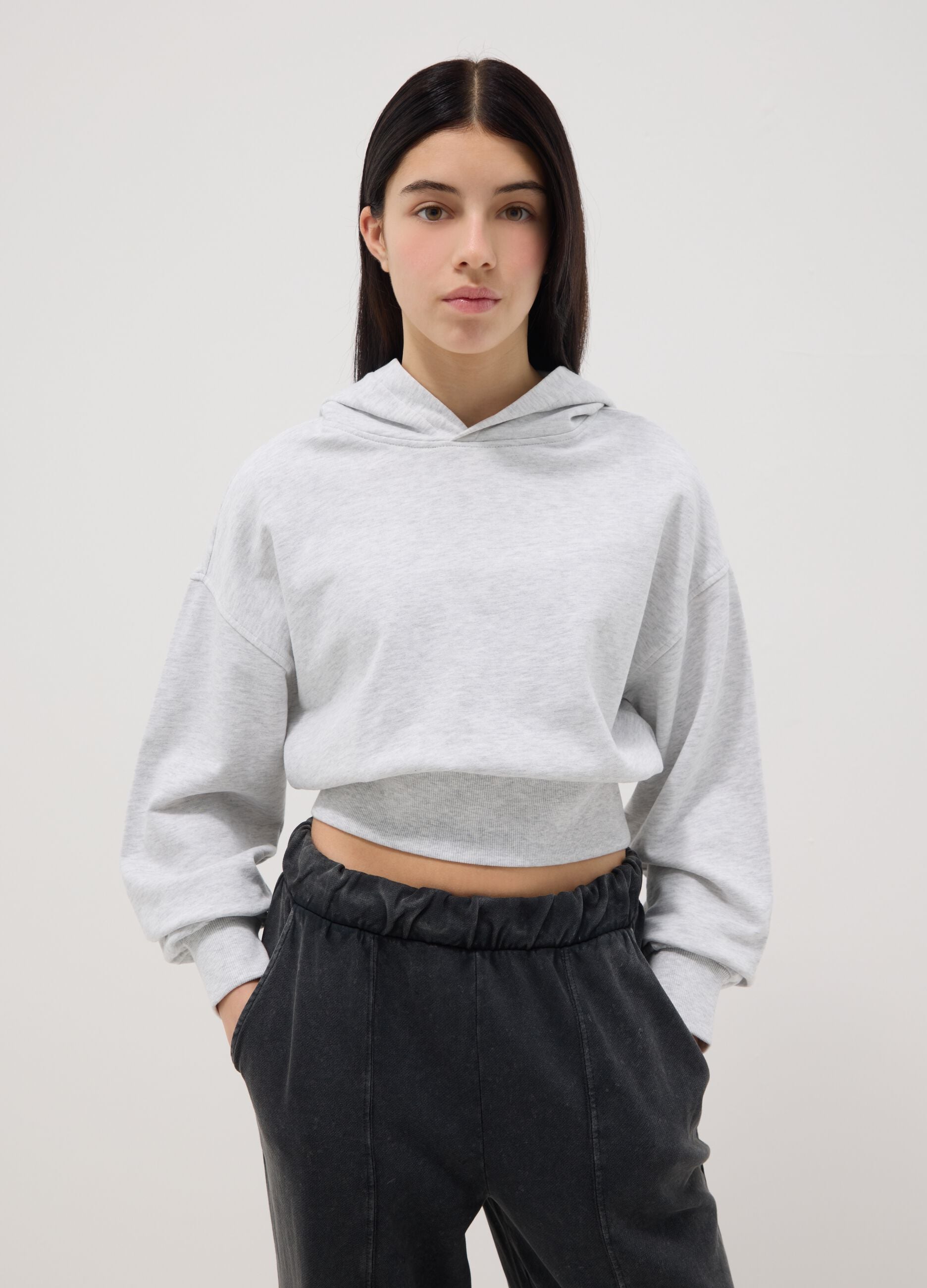 Grey pure cotton hoodie for girls with relaxed fit