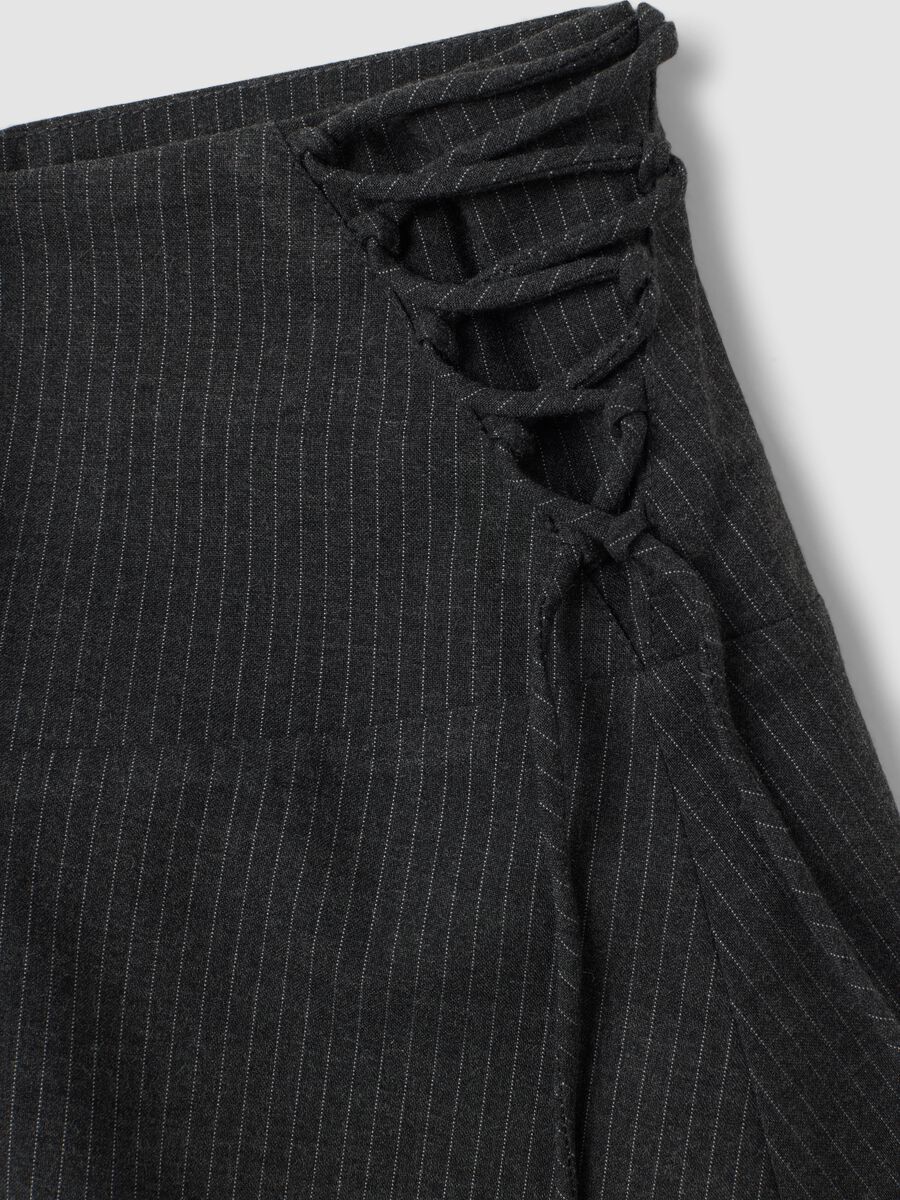 Grey stretch viscose mini skirt with fine stripes_2