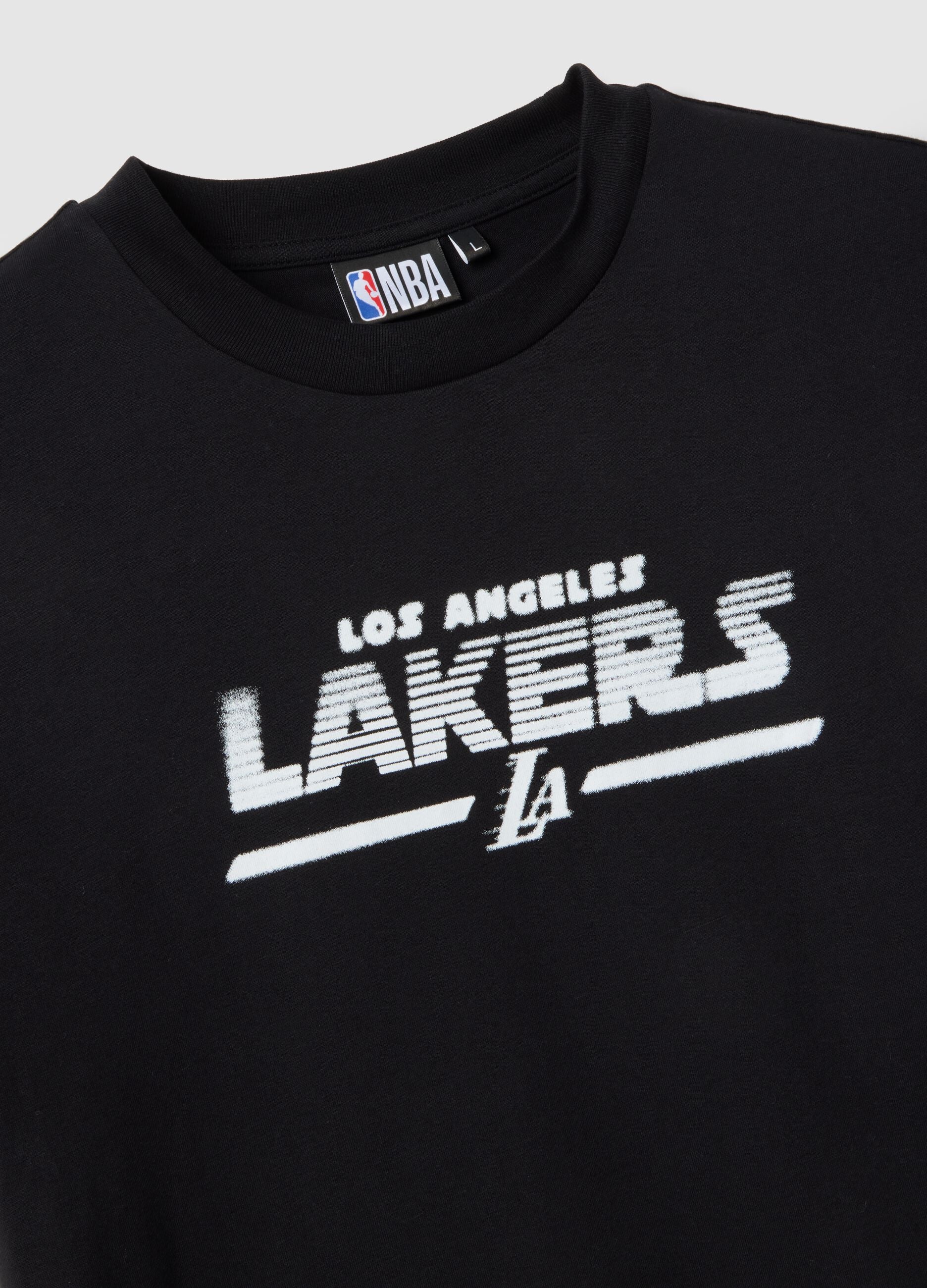 Black pure cotton regular fit t-shirt with Lakers logo