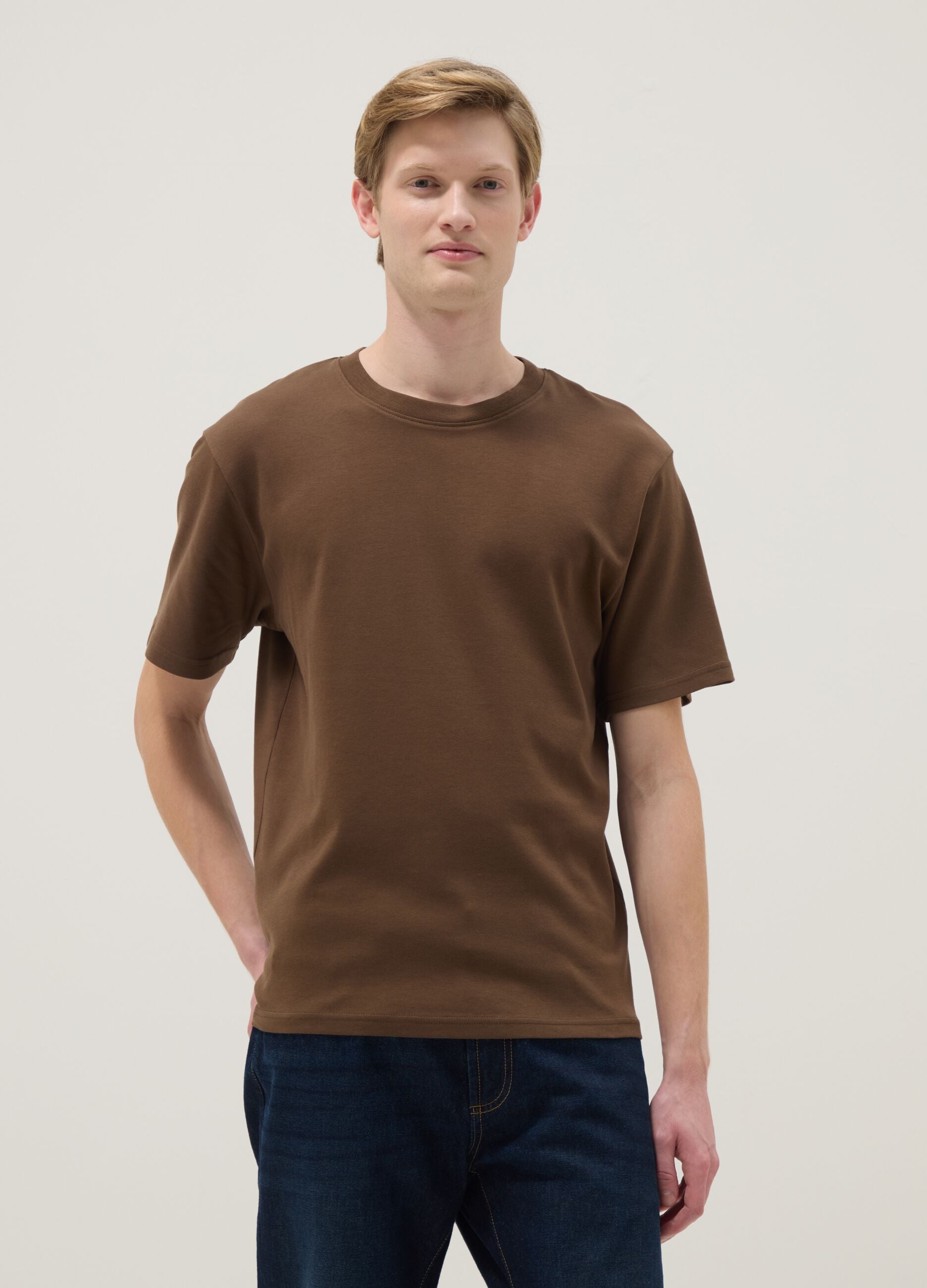 Relaxed Fit Brown The Iconic Tee T-shirt in Pure Cotton