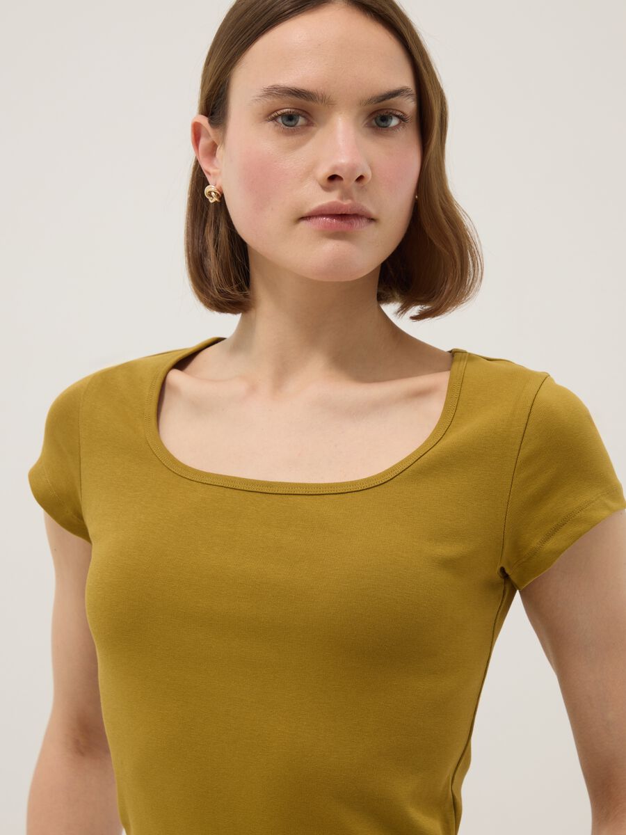 Green fitted stretch cotton T-shirt with square neckline_0