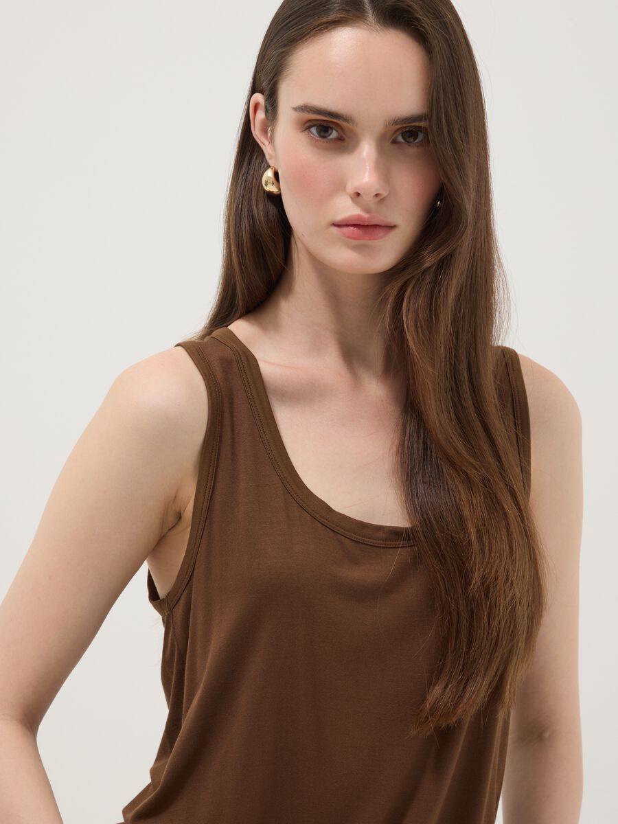 Brown stretch viscose tank top, regular fit_0