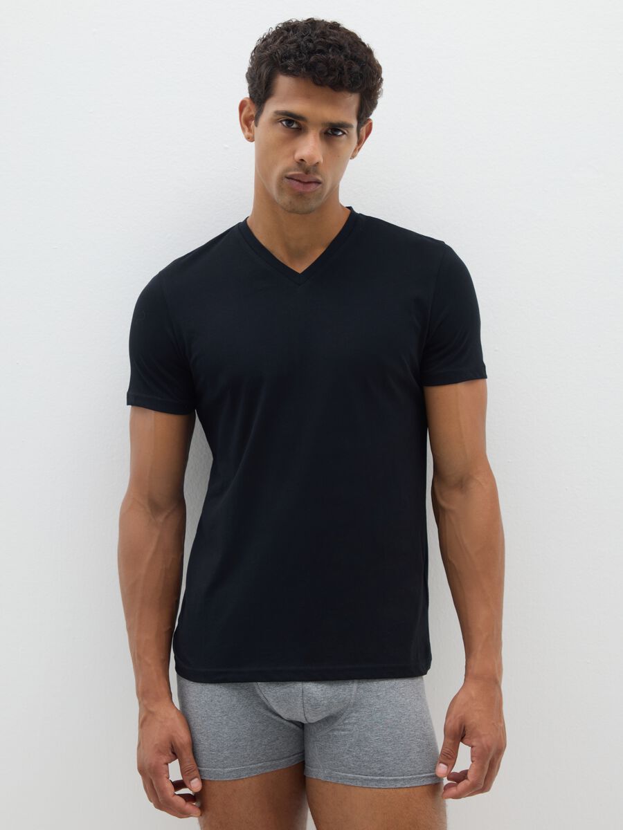 Black pure organic cotton V-neck T-shirt_0