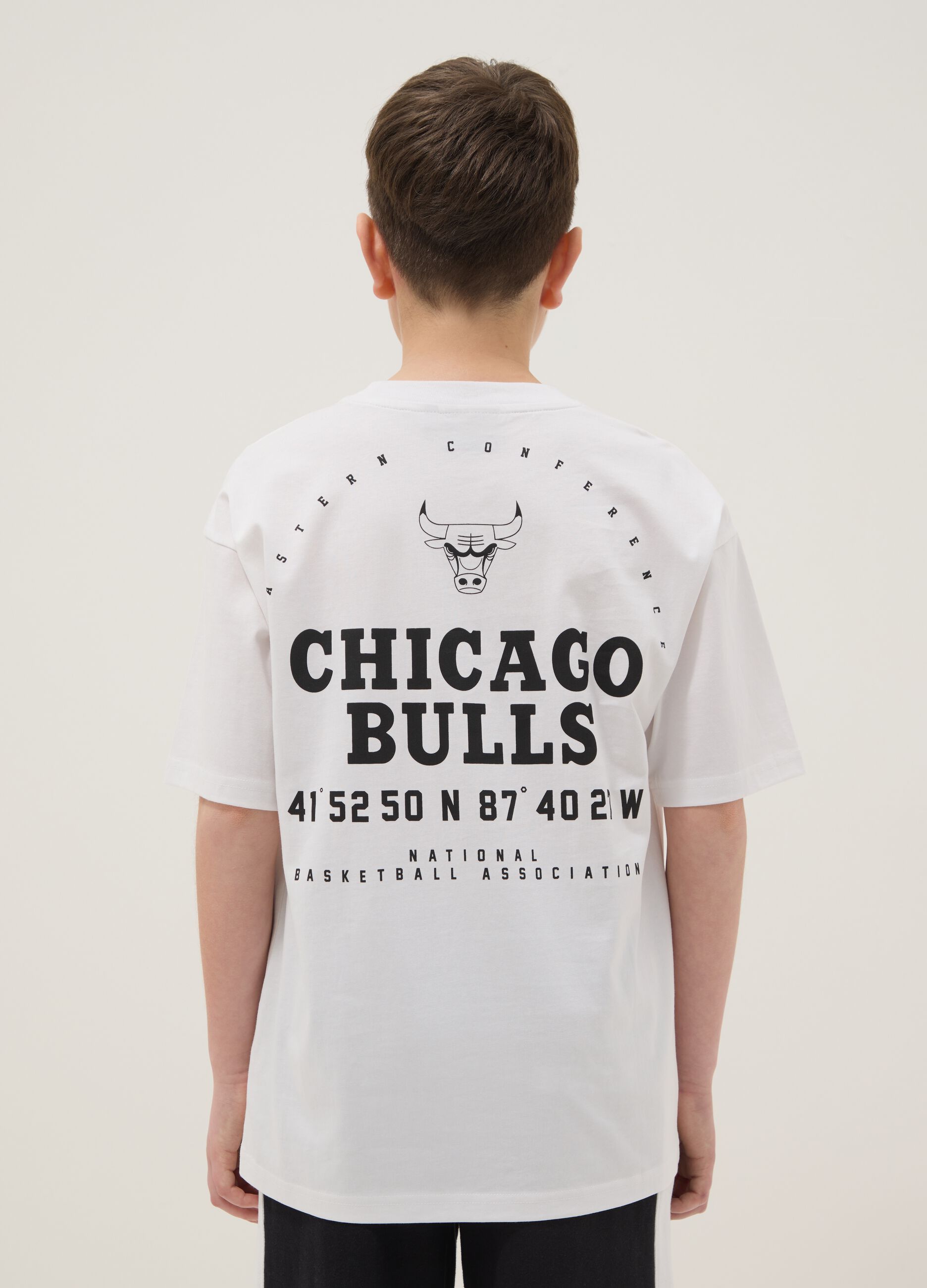 Kids' white pure cotton oversized fit t-shirt with Chicago Bulls logo