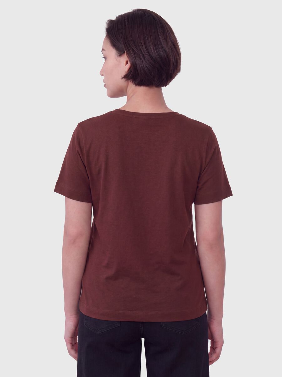 T-shirt rossa in puro cotone con stampa floreale regular fit_2