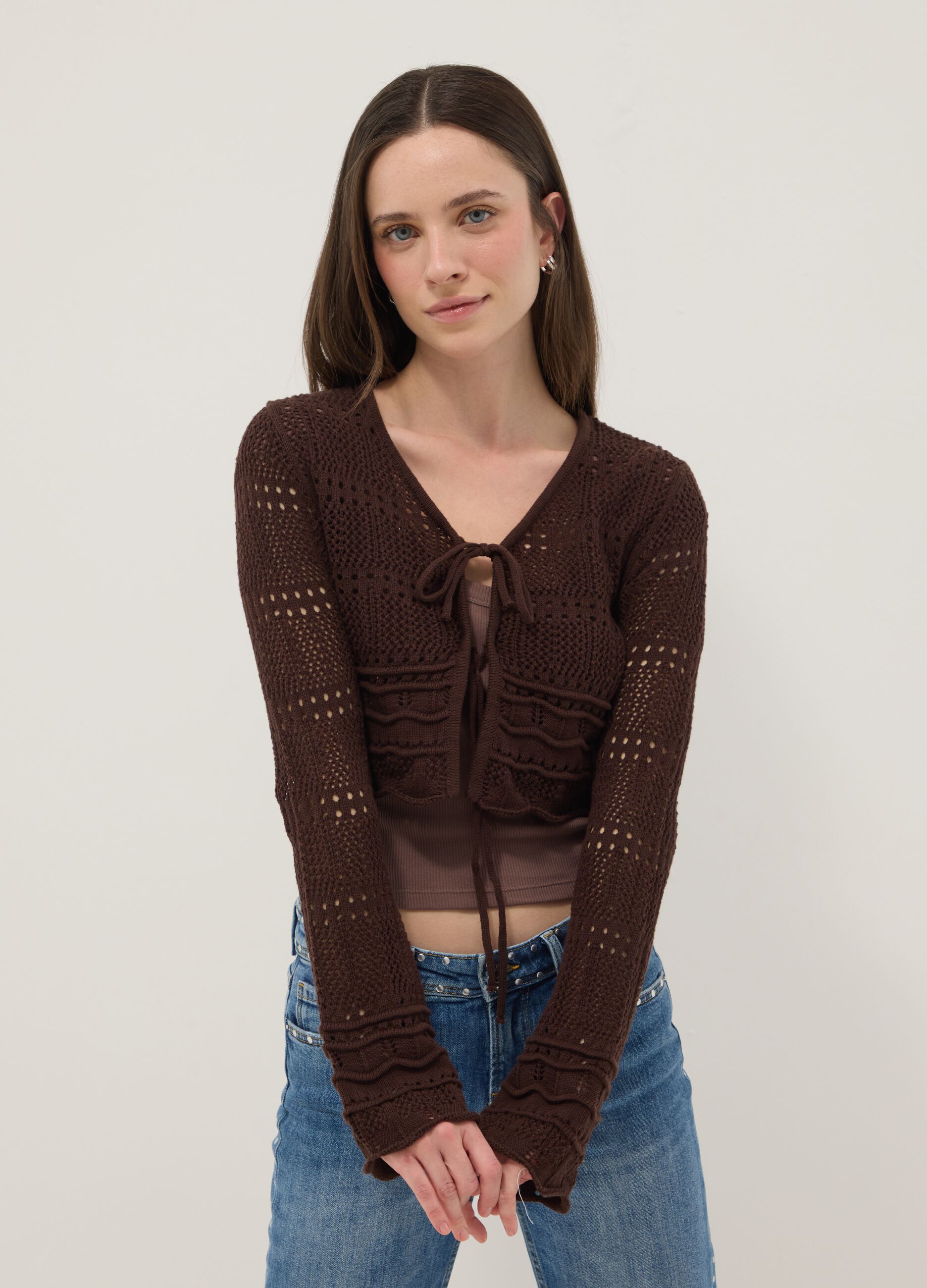 Cardigan deep V in crochet di puro cotone marrone regular fit