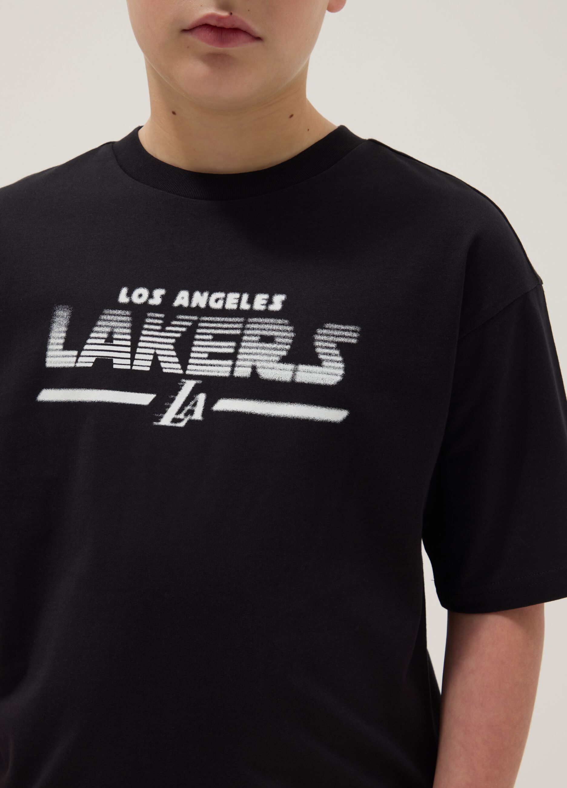 Children's black pure cotton T-shirt regular fit with Lakers logo