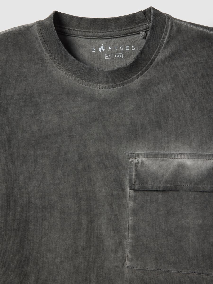 Grey pure cotton regular fit T-shirt with pocket_5