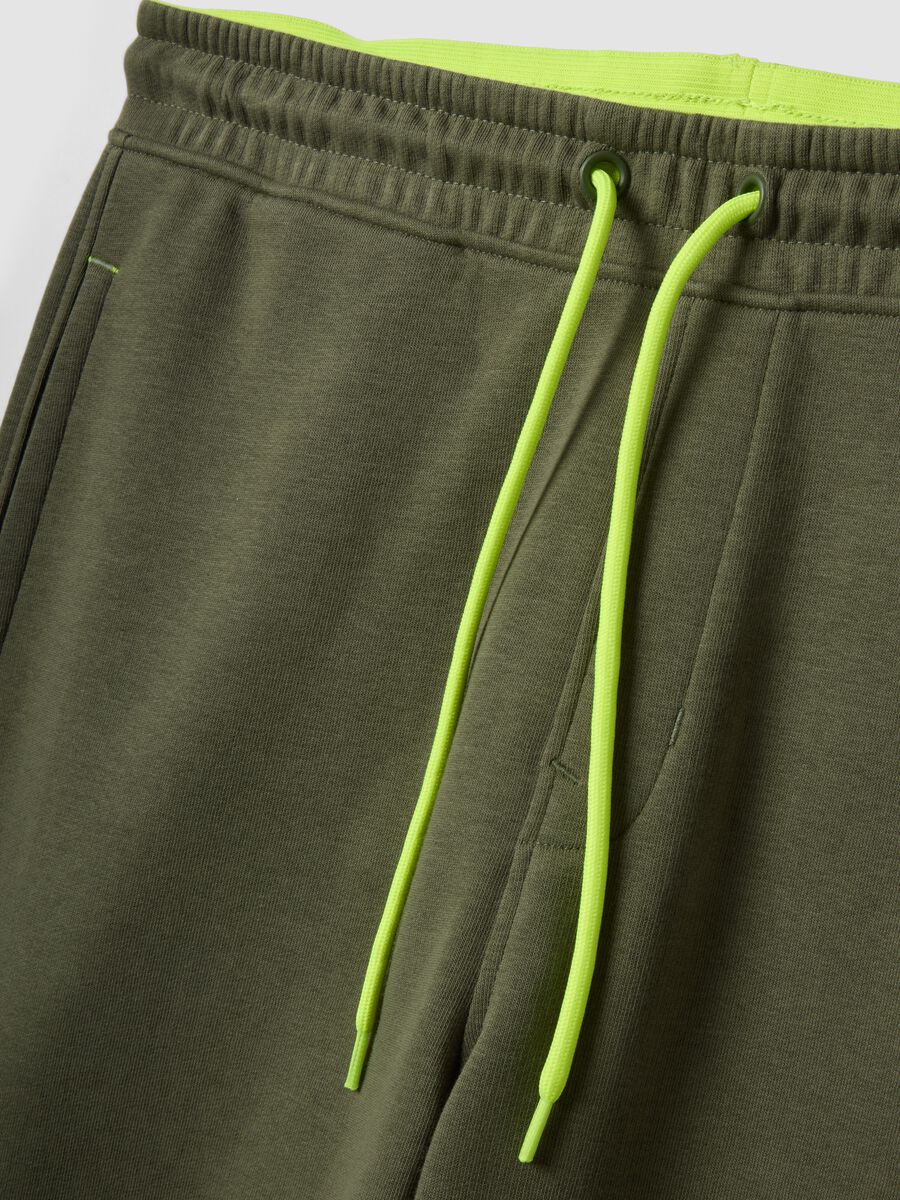 Green cotton-blend Bermuda shorts with elasticated waistband_5