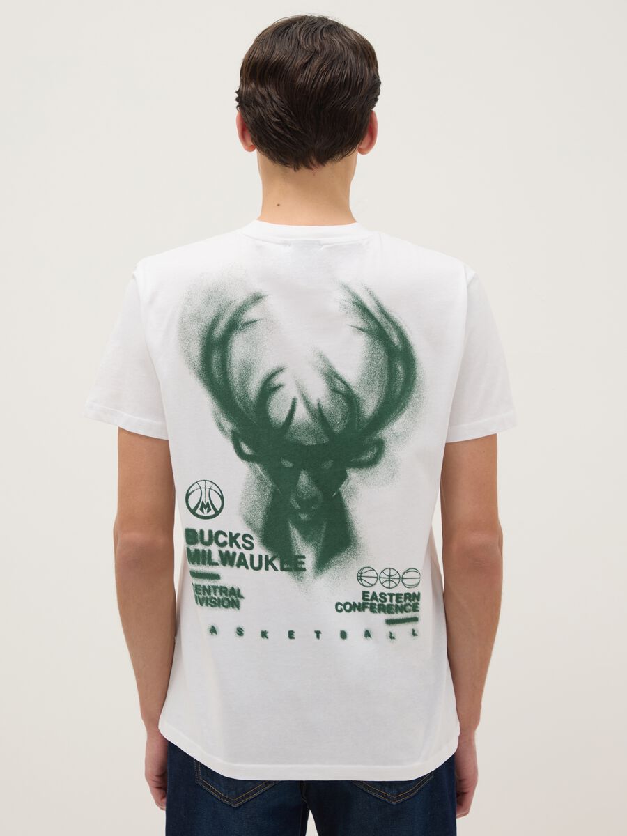 White pure cotton regular fit T-shirt with Milwaukee Bucks logo_2
