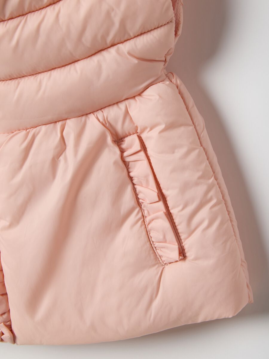 Pink padded vest for little girl with regular fit_3