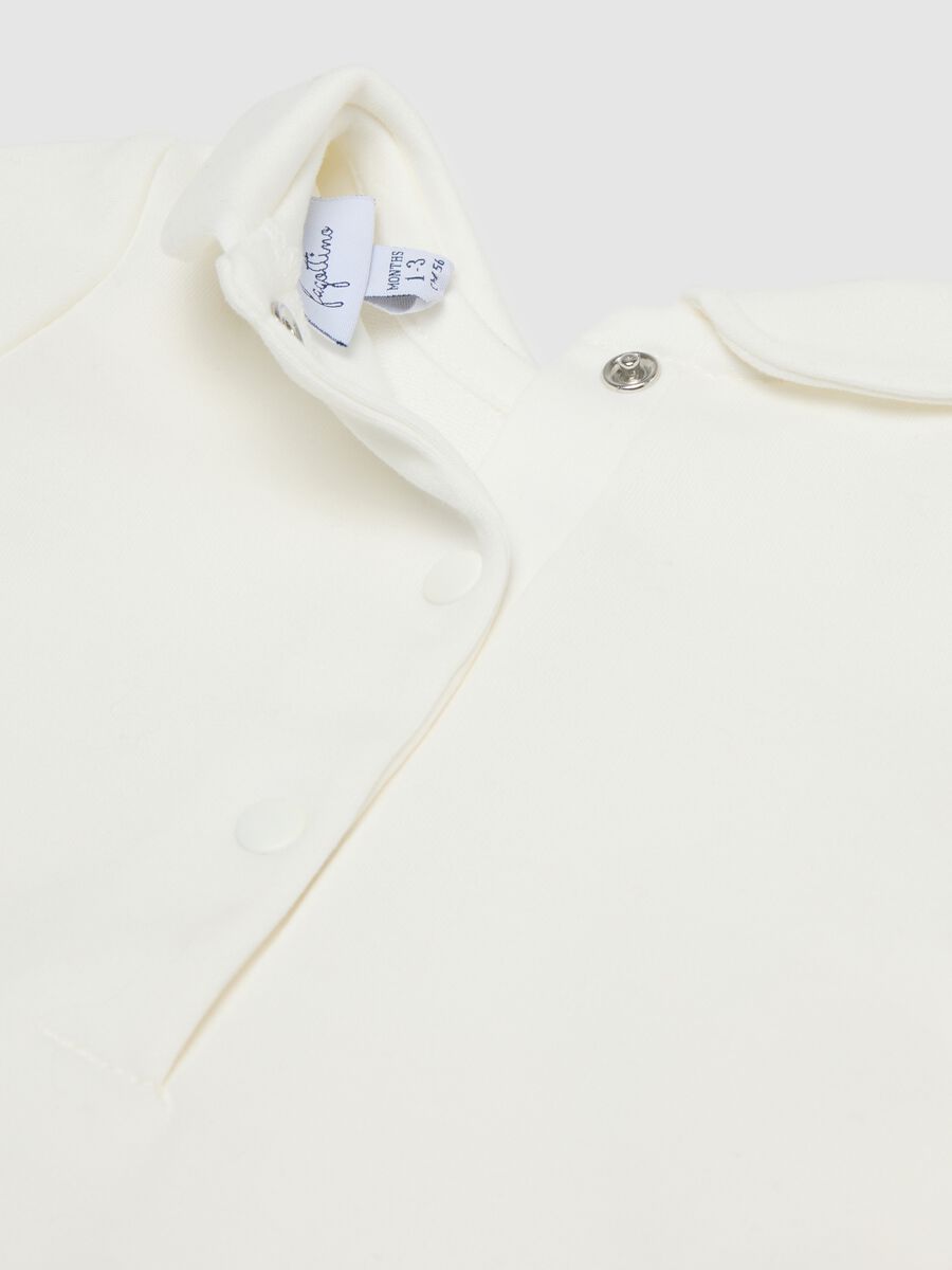 Body bianco da neonata in puro cotone con colletto e ricami_3