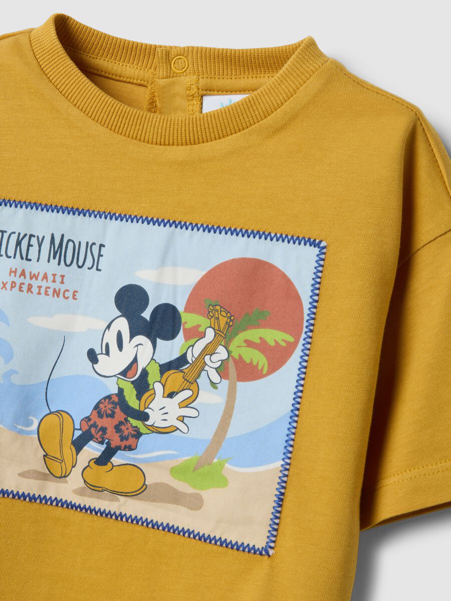 Disney multi-colour pure cotton t-shirt and shorts set for boys_2