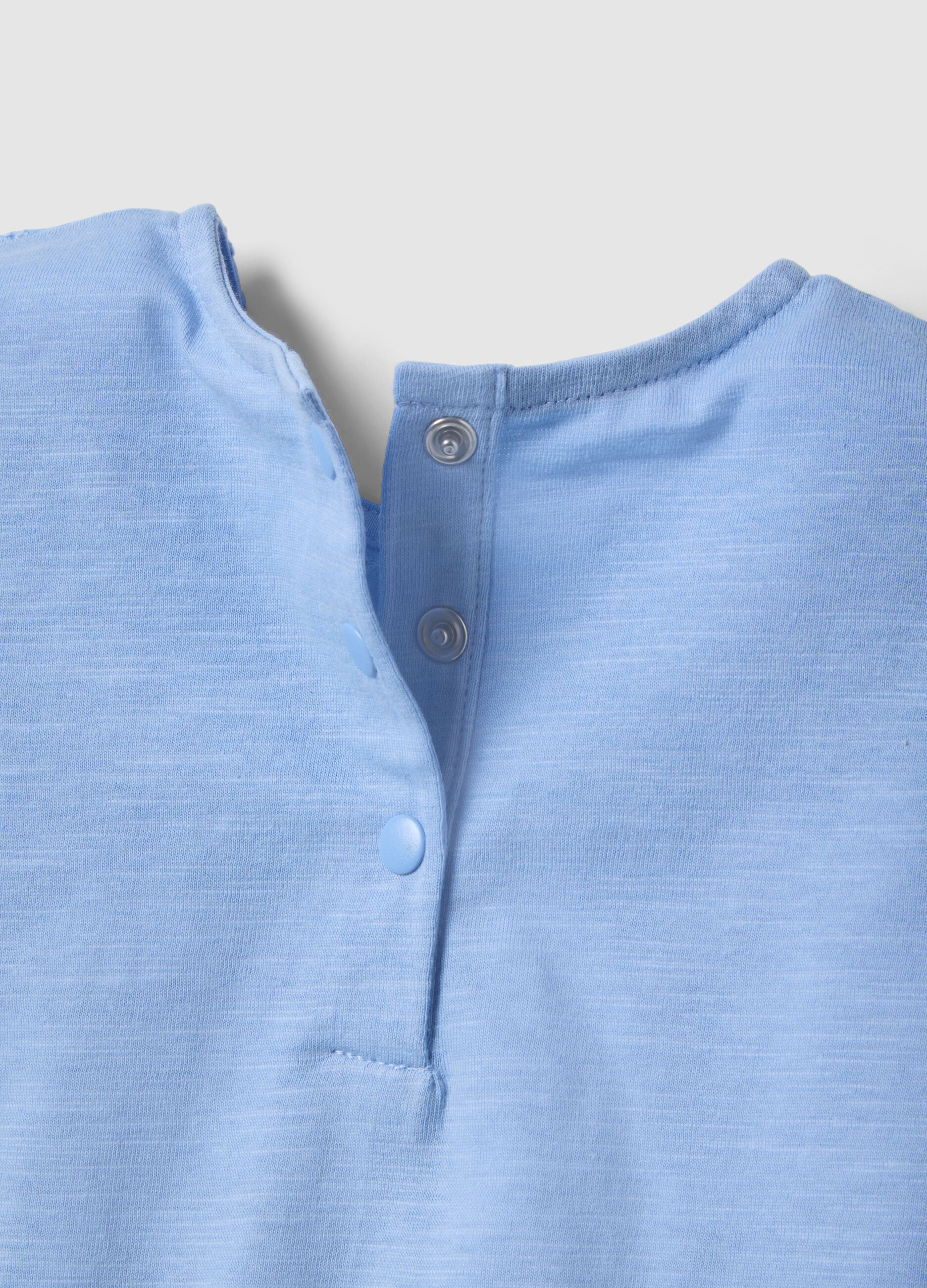 Blue pure cotton regular fit girl's T-shirt with embroidery
