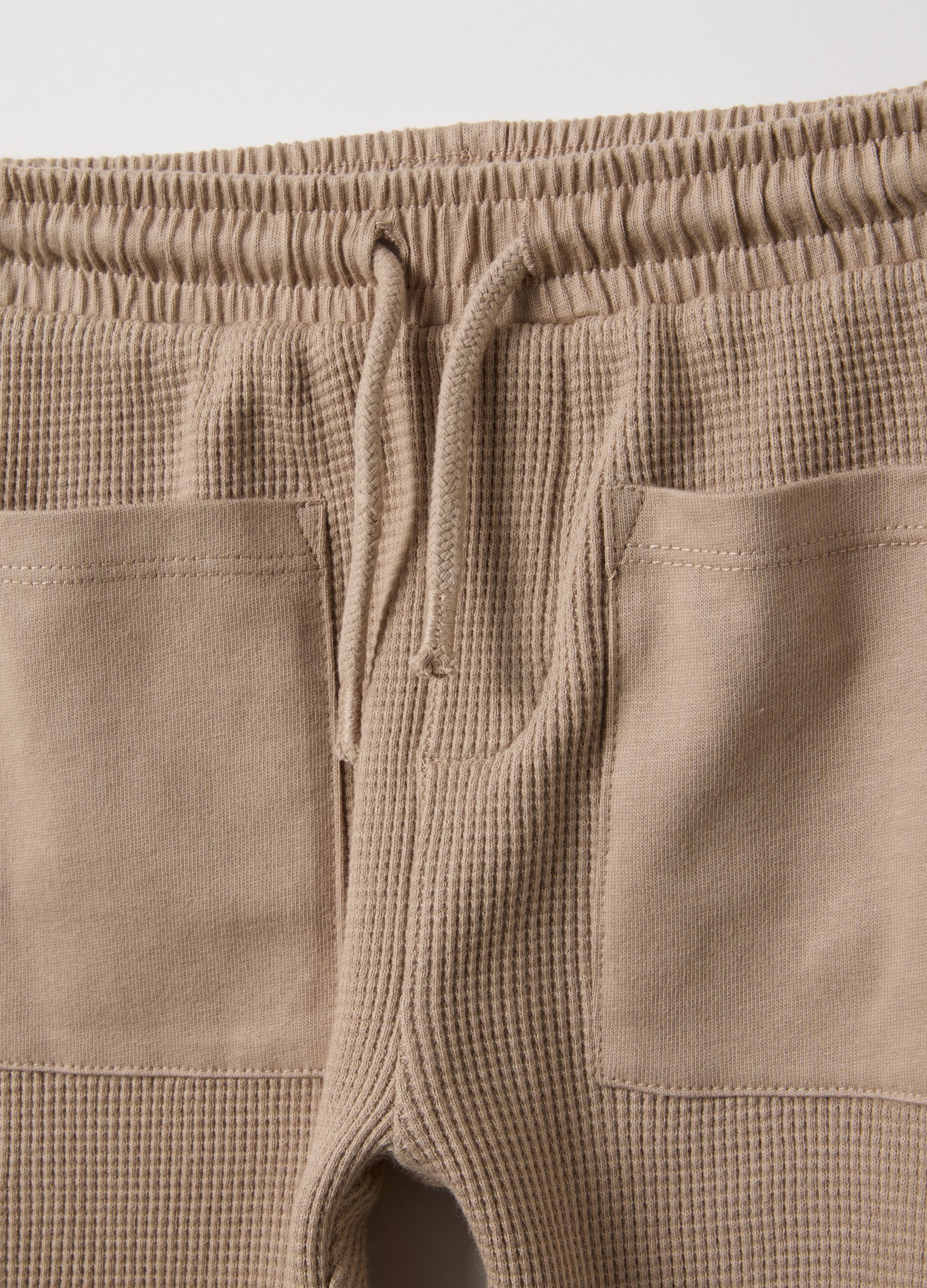Pure cotton brown regular fit trousers for boys