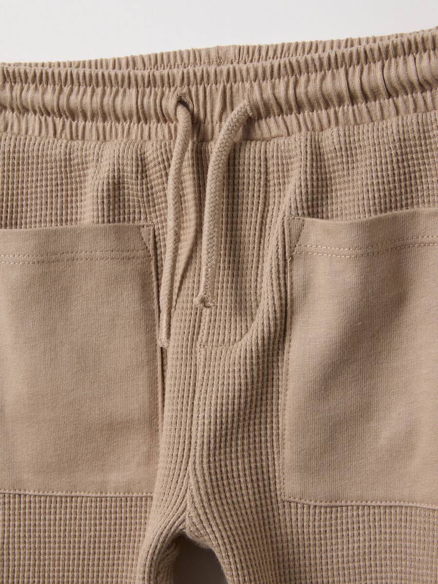 Pure cotton brown regular fit trousers for boys_2