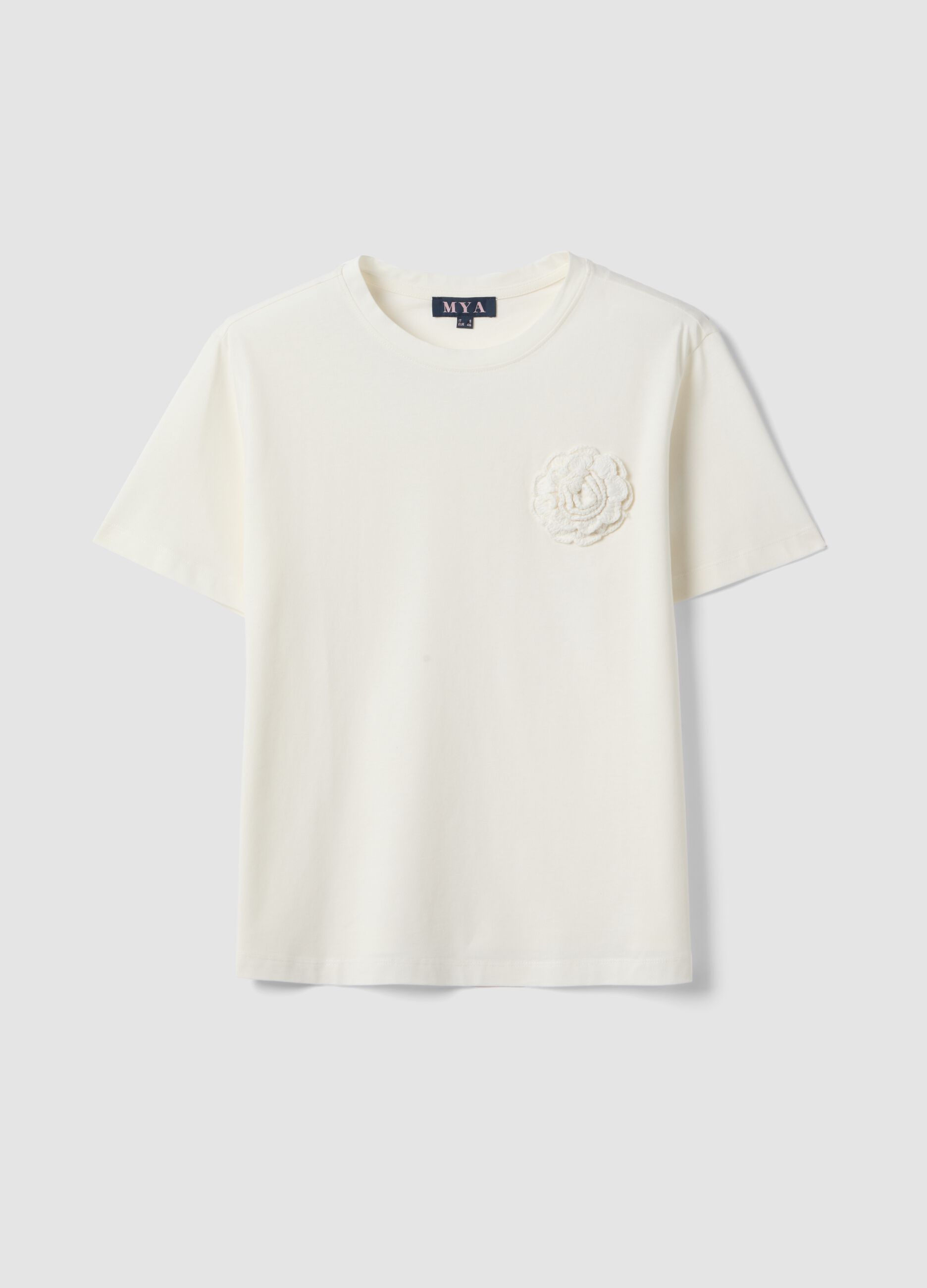 Regular fit pure white cotton T-shirt with appliqued flower
