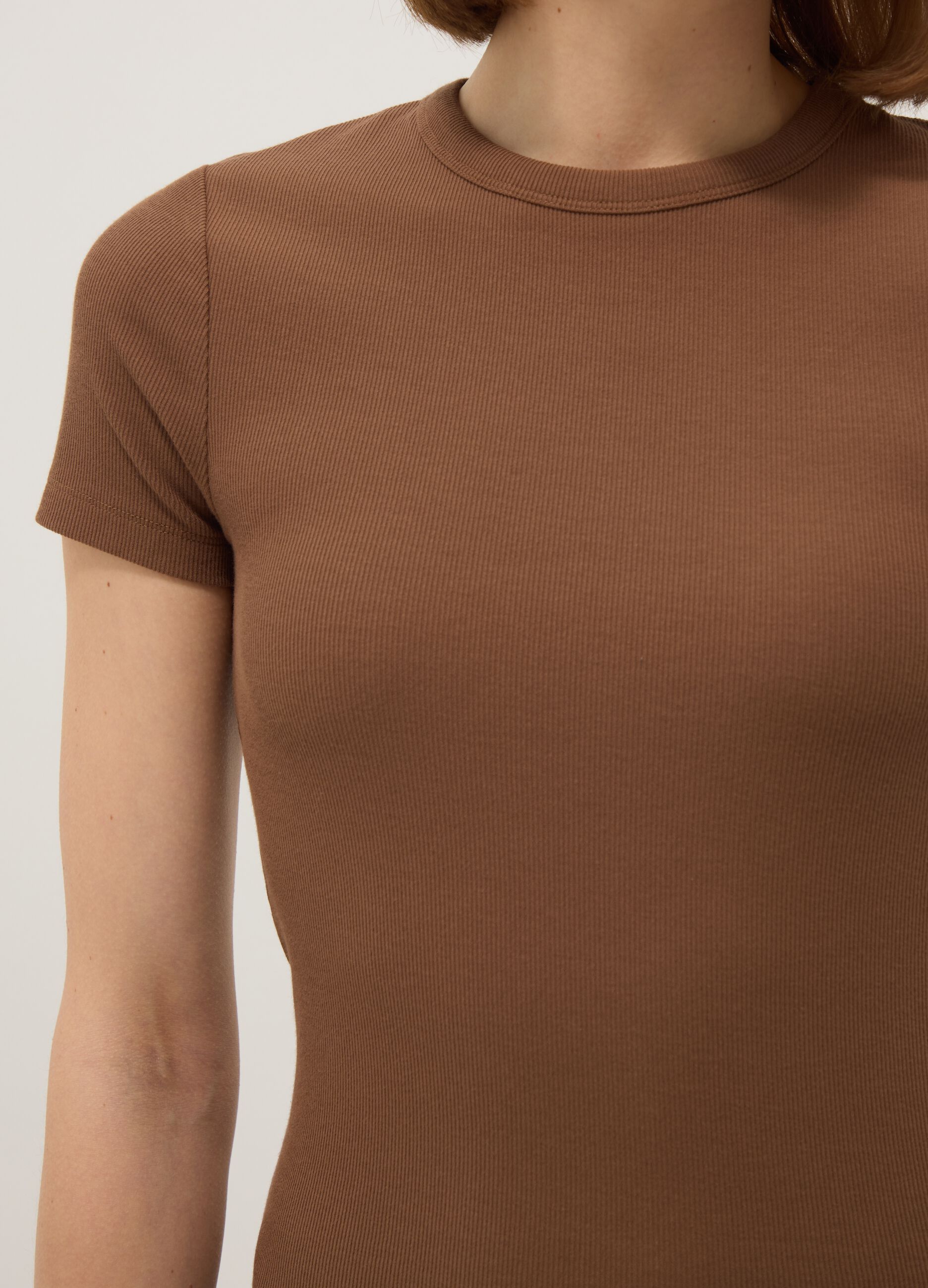 Brown fitted short-sleeve stretch cotton T-shirt
