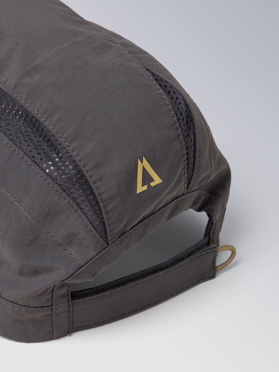 Running cap con inserti traspiranti ALTAVIA WITH DEBORAH COMPAGNONI_1