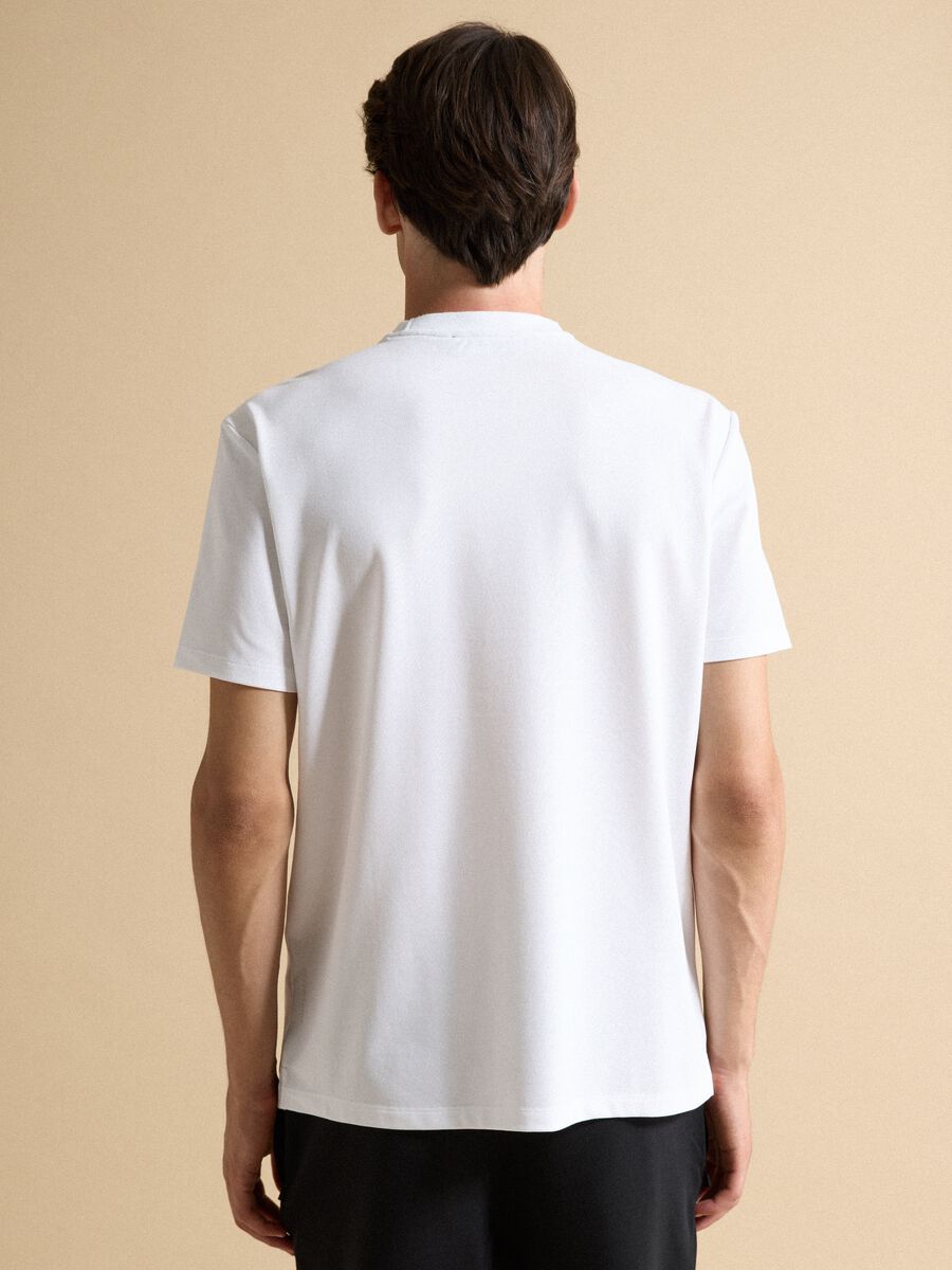 White regular-fit stretch piqu&eacute; cotton-blend T-shirt, Easy Dry_3