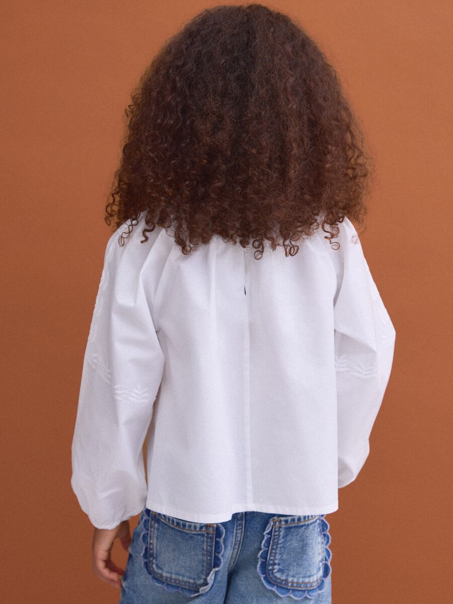 White pure cotton blouse with embroidery and gathered neckline for girls_2