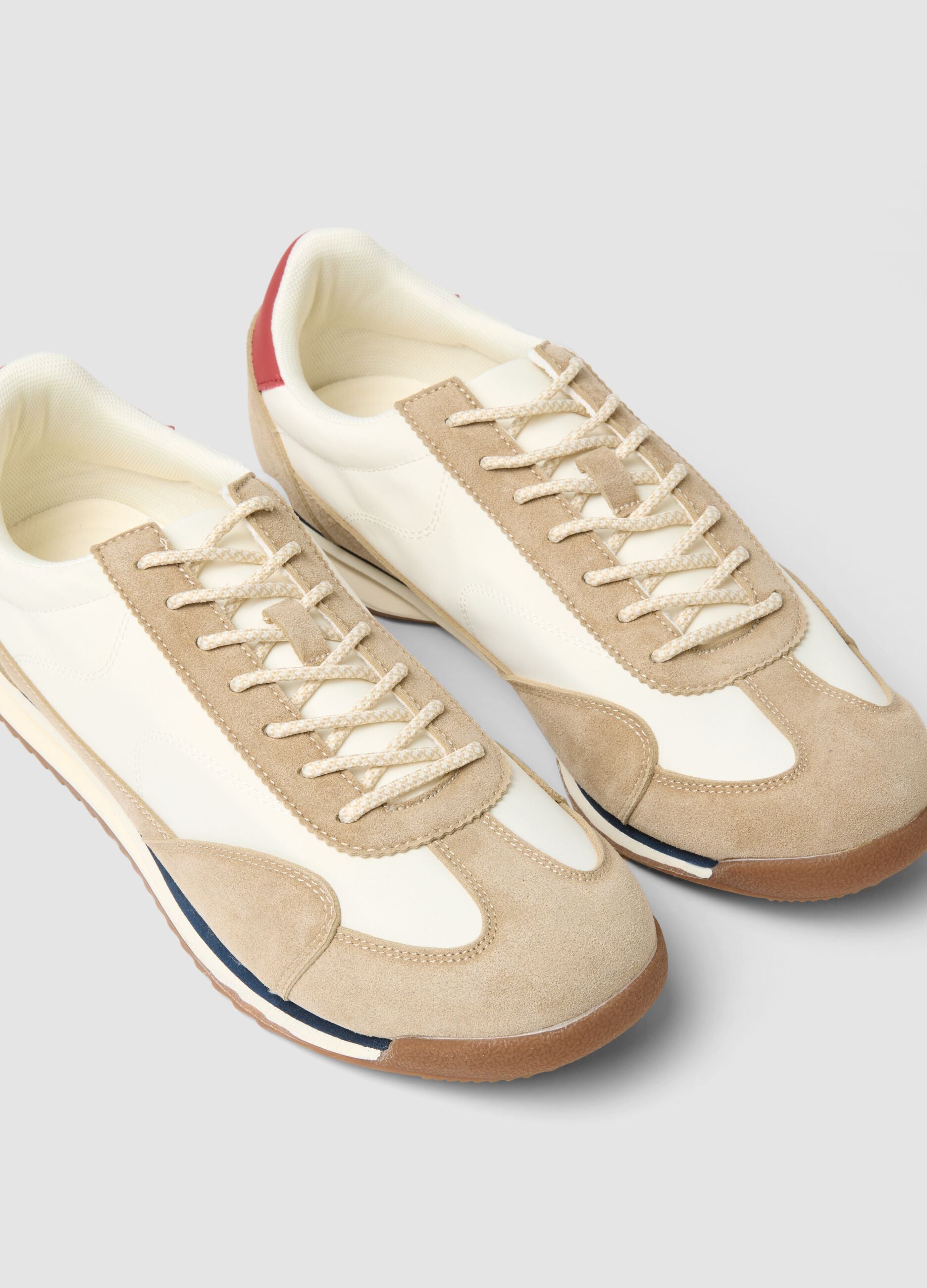 Multicolour genuine leather sneakers with lightweight sole