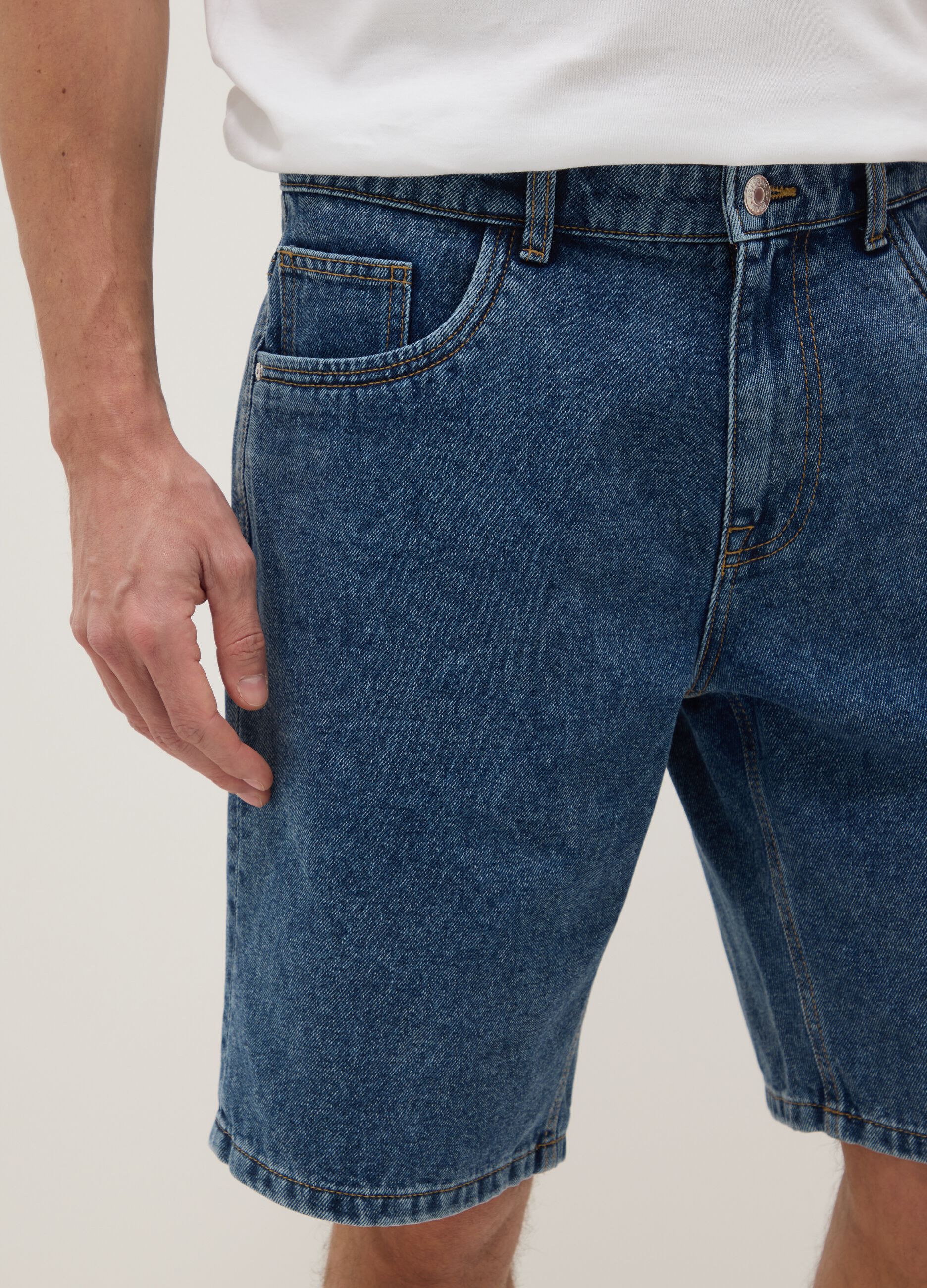 Blue denim Bermuda shorts in cotton blend, regular fit